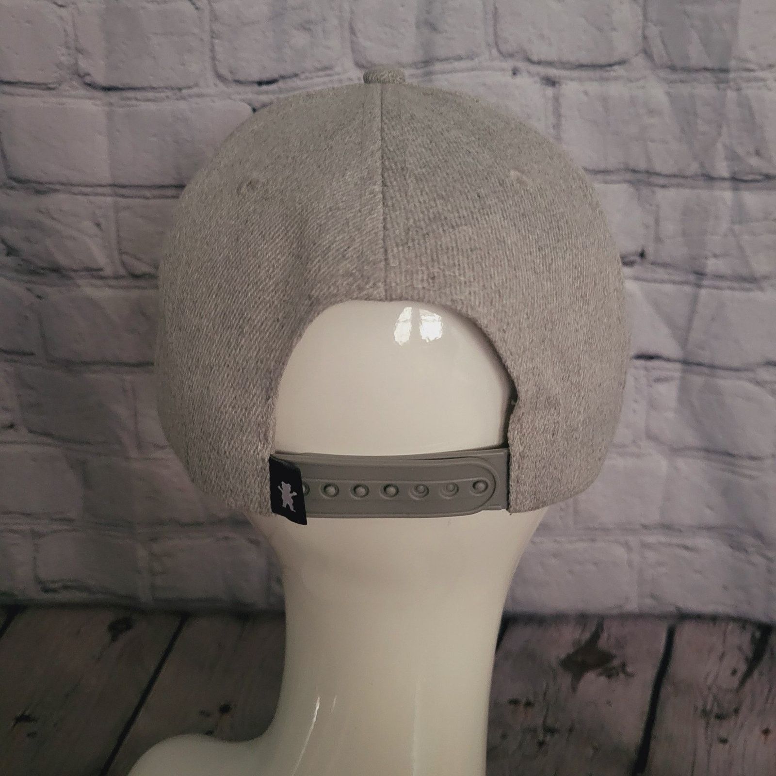 Dakota Grizzly Grizzly Snapback Hat (unused) Light Gray & Yellow Size ONE SIZE - 3 Thumbnail