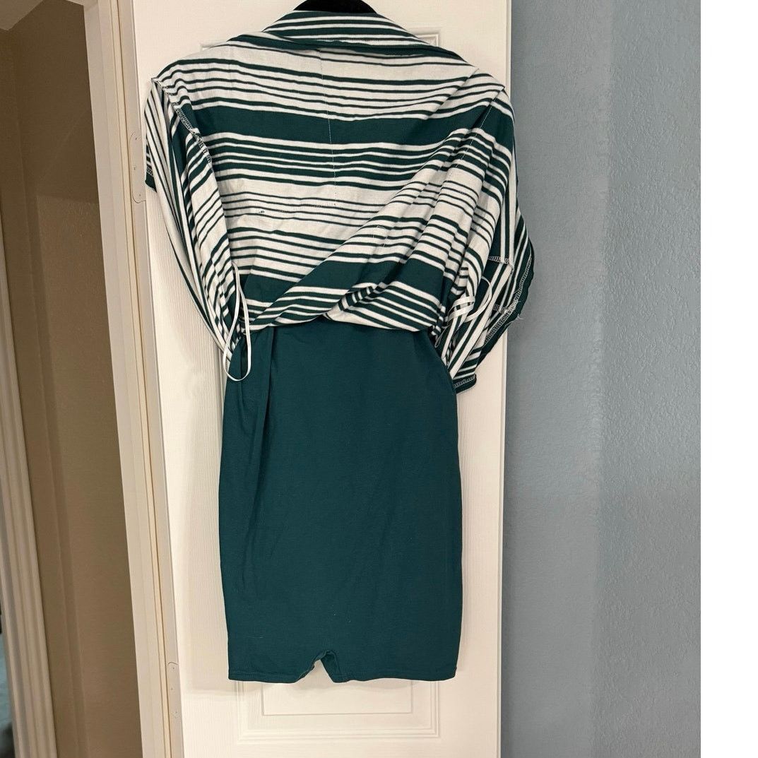 Other NWOT Boutique Striped Athleisure Dress Size M Size M / US 6-8 / IT 42-44 - 4 Thumbnail