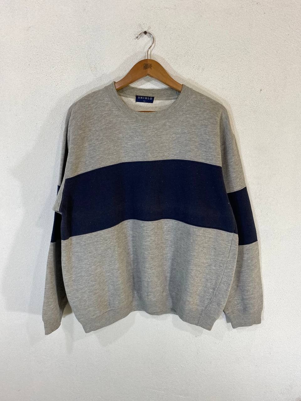 Japanese Brand vintage uniqlo japanese brands sweatshirt nice design Size US L / EU 52-54 / 3 - 1 Thumbnail