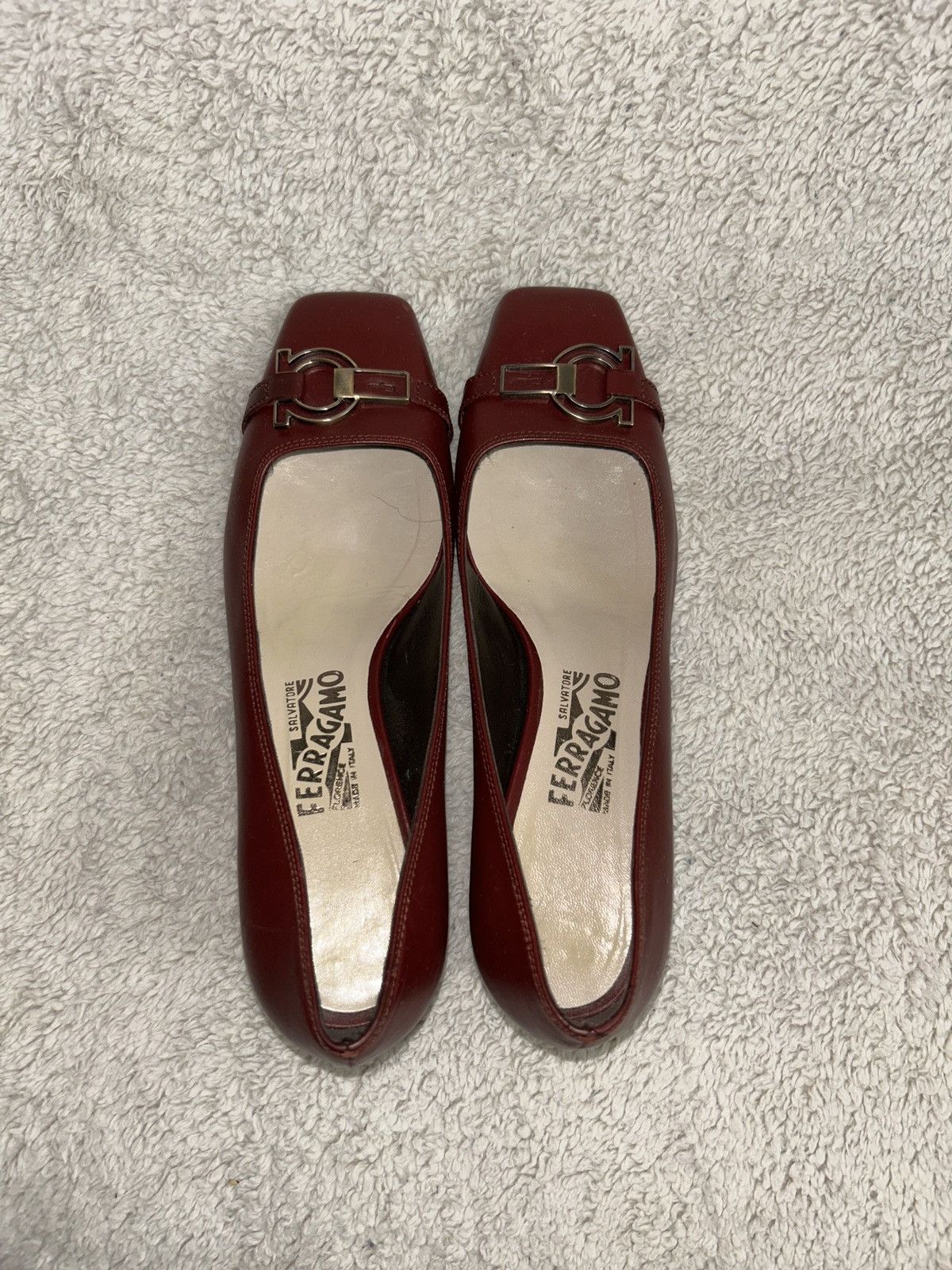 Salvatore Ferragamo Salvatore Ferragamo Women’s Burgundy Leather Gancini Pumps Size US 8.5 / IT 38.5 - 3 Thumbnail