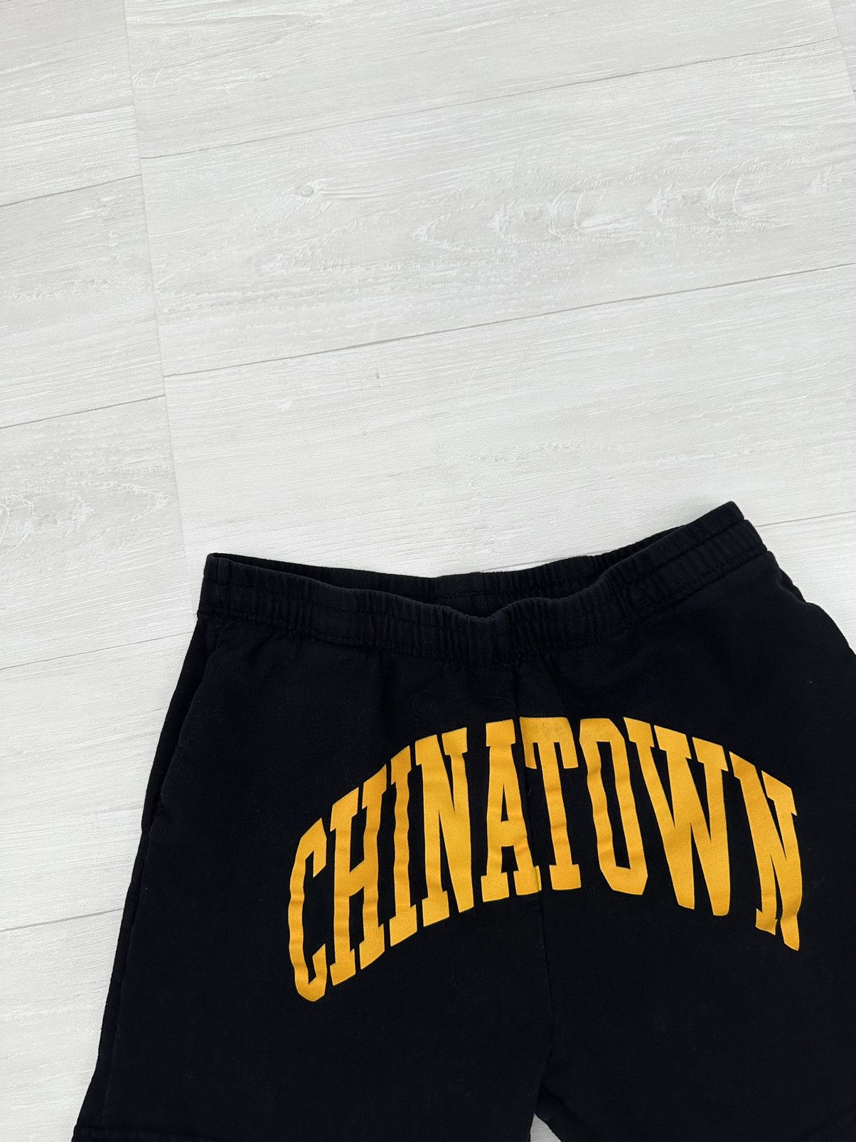 On sale Chinatown Market Money Arc Puff Print Shorts