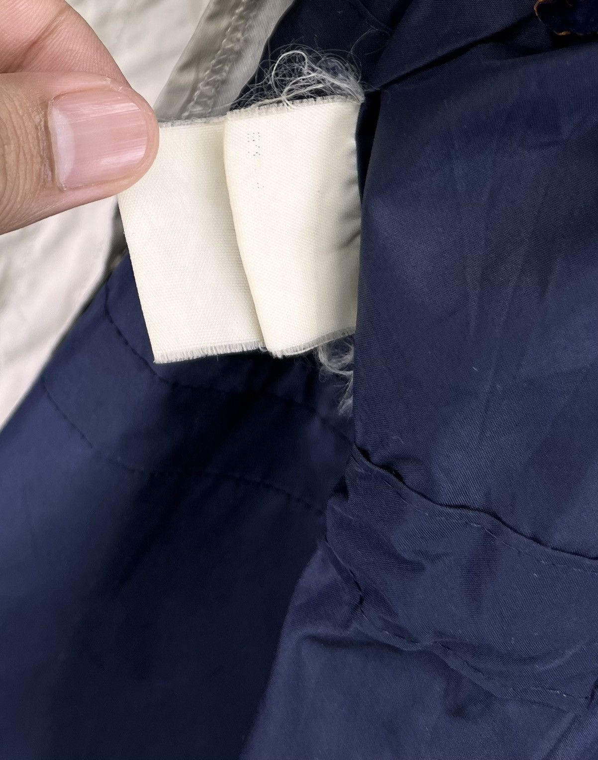 Burberry Vintage 90s Burberry Luxury Rare Zip Up Trashed Jacket Size US M / EU 48-50 / 2 - 9 Thumbnail