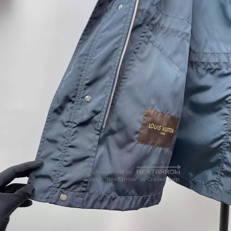 Louis Vuitton Louis Vuitton Dark blue color-block hooded assault jacket Size US L / EU 52-54 / 3 - 4 Thumbnail