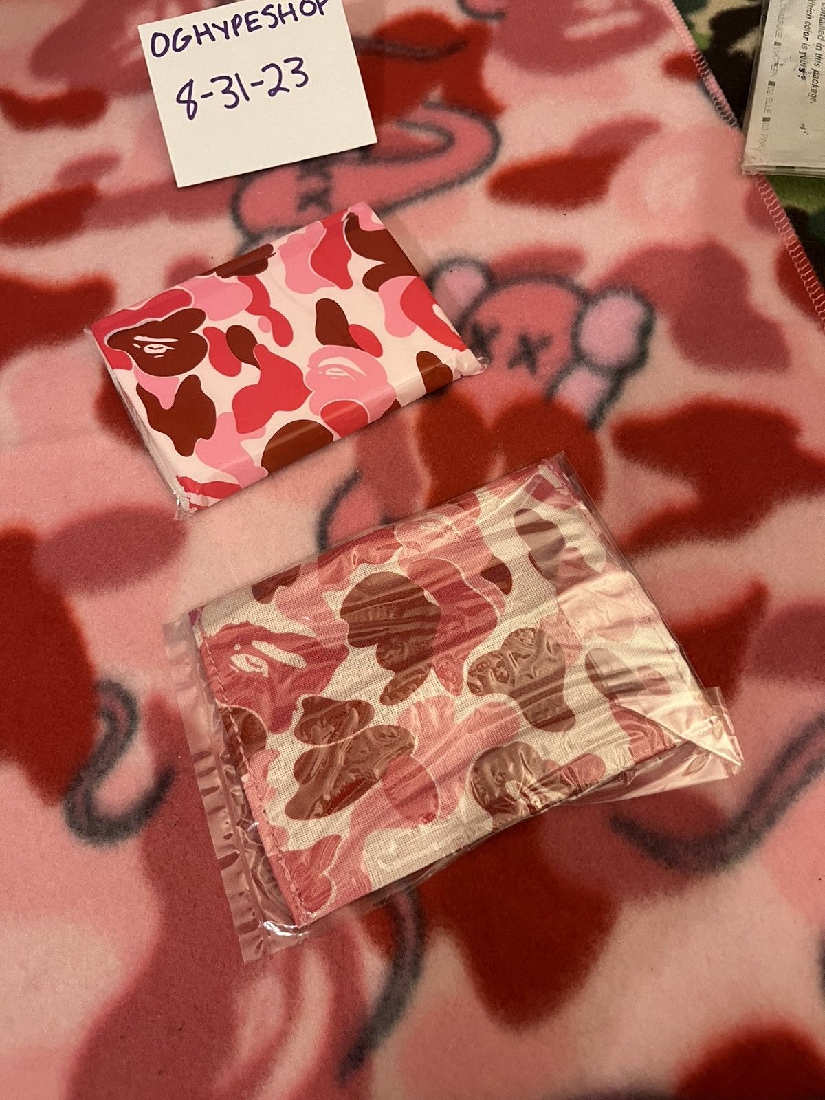 Bape case & Tissues