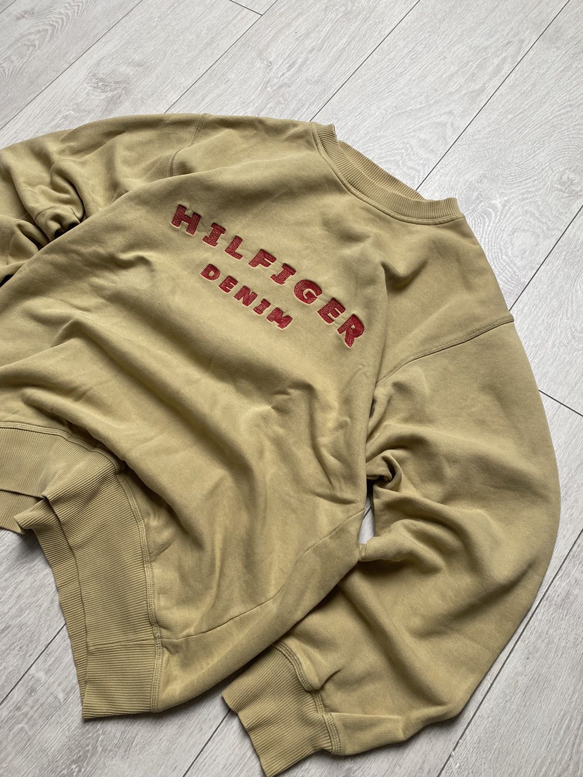 Tommy Hilfiger × Vintage Vintage RARE Tommy Hilfiger 90s crewneck beige Size US XL / EU 56 / 4 - 3 Thumbnail