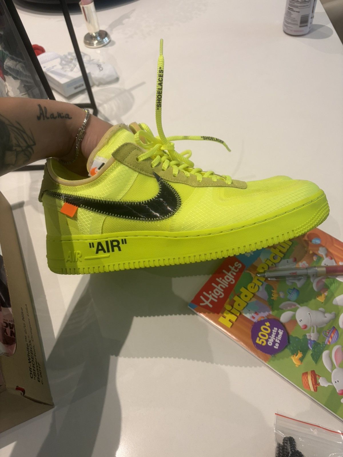 Nike × Off-White Nike x Off White ‘the ten: Volt’ 11 Size US 11 / EU 44 - 3 Thumbnail