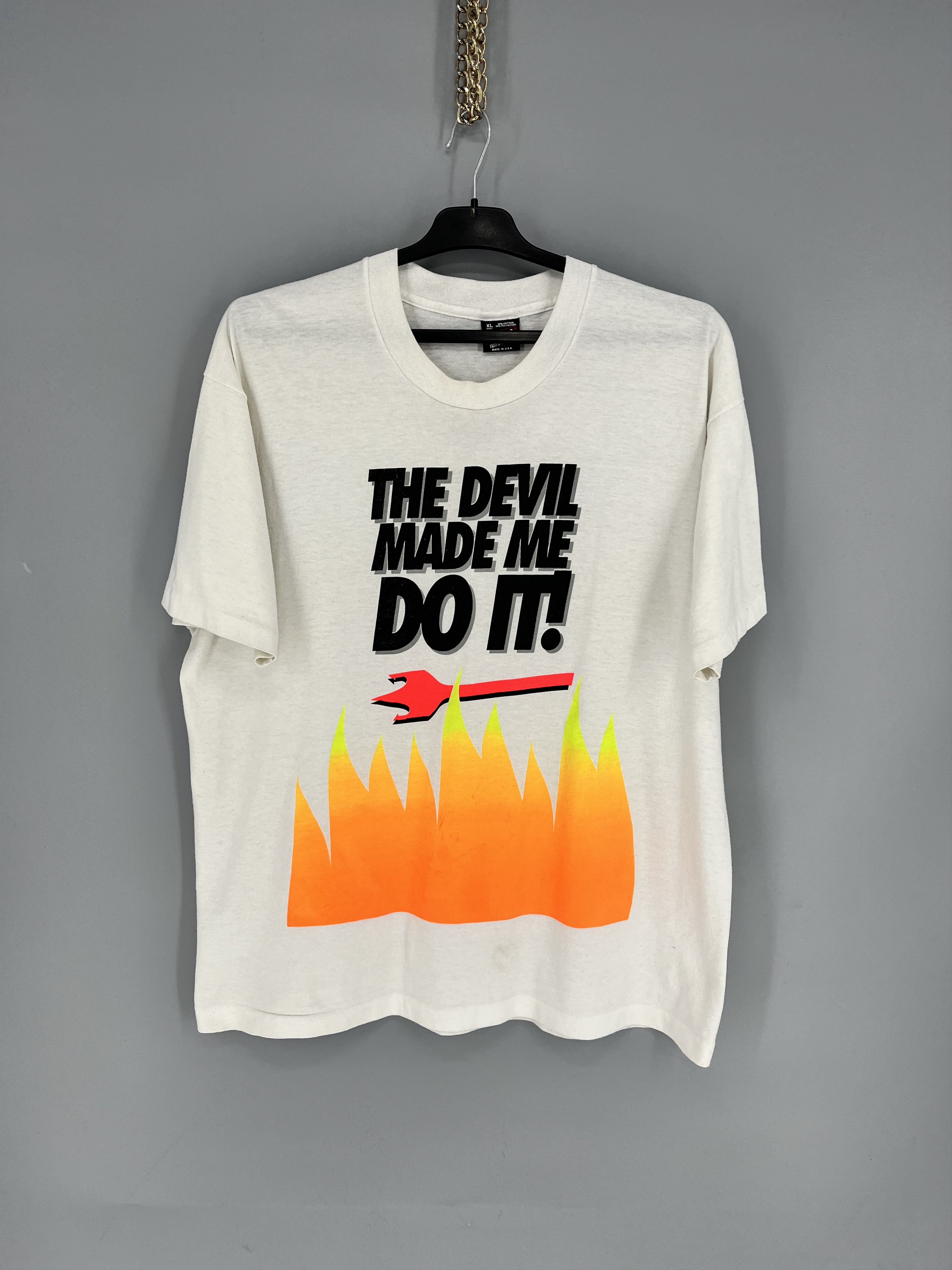 Band Tees Vintage 90s The Devil Made Me Do It Graphic WOOD DEVIL Size US XL / EU 56 / 4 - 1 Thumbnail