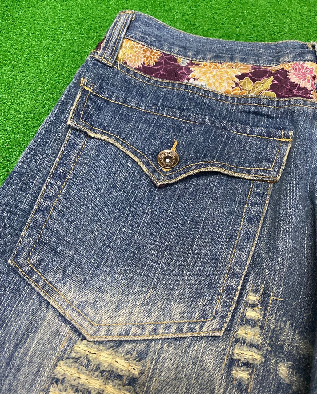 If Six Was Nine WORLD JEANS INTERNATIONAL SUKARJAN FISH KOI DESIGN DENIM Size US 30 / EU 46 - 20 Thumbnail