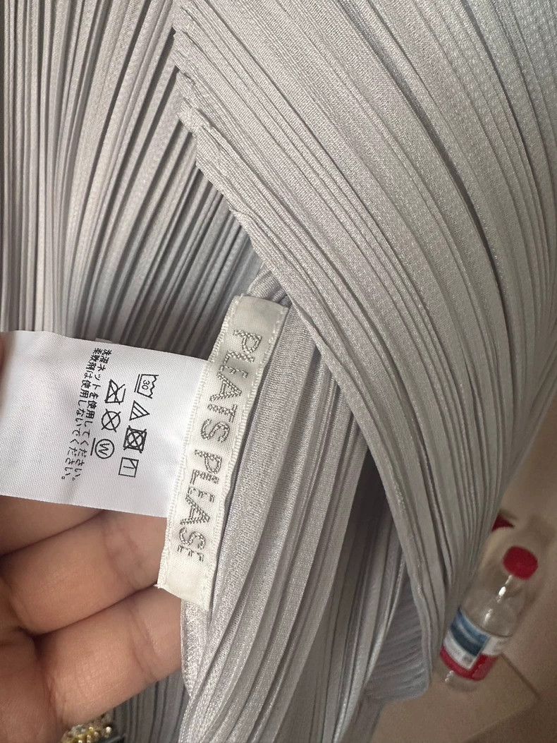 Issey Miyake issey miyake size:5 Light grey cardigan 2506-Nextarrow Size XXS / US 00 / IT 34 - 4 Thumbnail