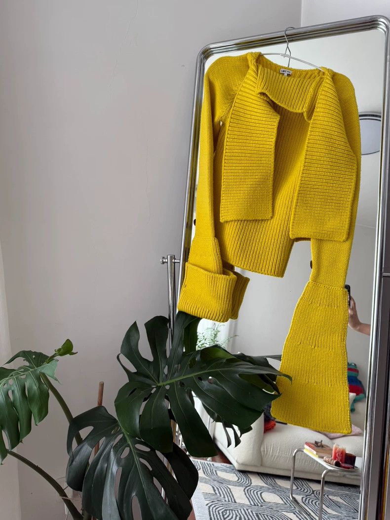 Loewe LOEWE woollen sweater, Size XS / US 0-2 / IT 36-38 - 1 Thumbnail