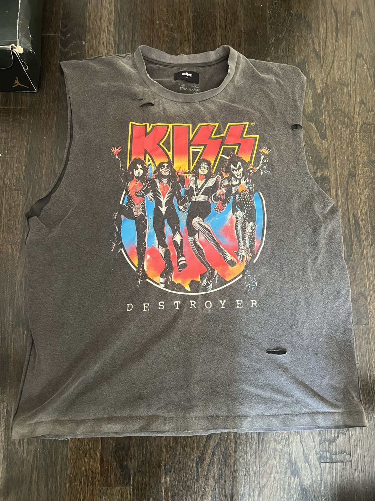 Vintage Kiss ripped vintage tank Size US XL / EU 56 / 4 - 1 Thumbnail