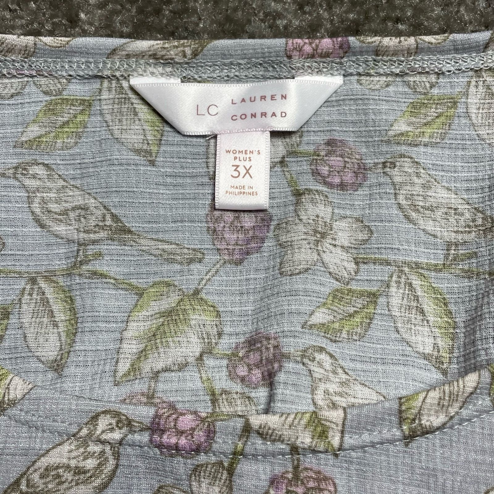 Other NWOT Lauren Conrad Cold Shoulder Top Size 3XL / US 20-22 - 2 Thumbnail