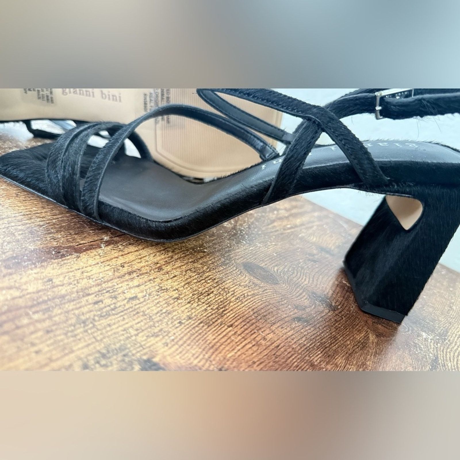 Gianni Valentino Gianni Bini Black Strappy Sandals dyed haircalf Size 8 Size US 8 / IT 38 - 4 Thumbnail