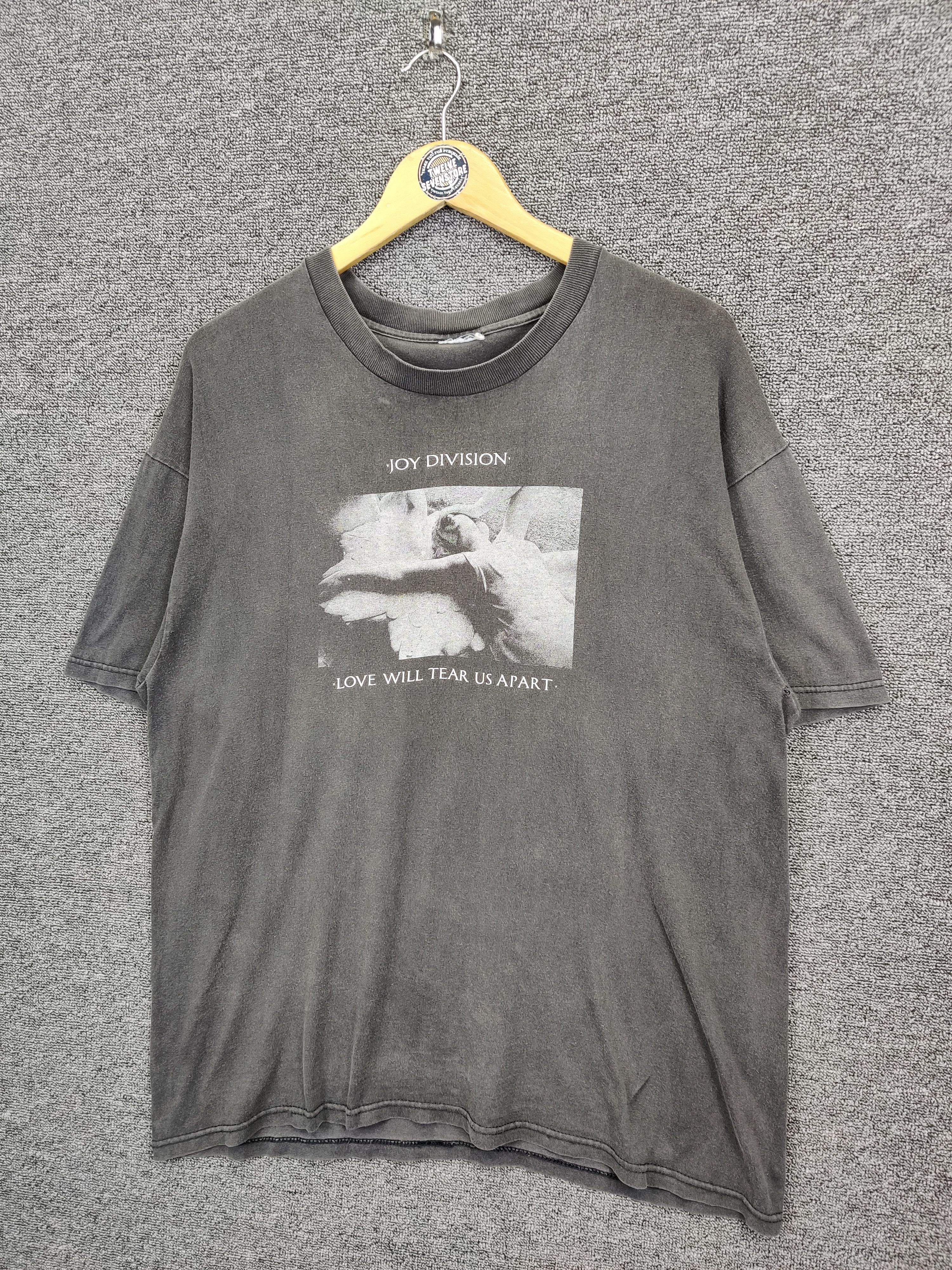 Band Tees Vintage Joy Division Love Will Tear Us Apart Band Tee Tshirt Size US XL / EU 56 / 4 - 2 Thumbnail