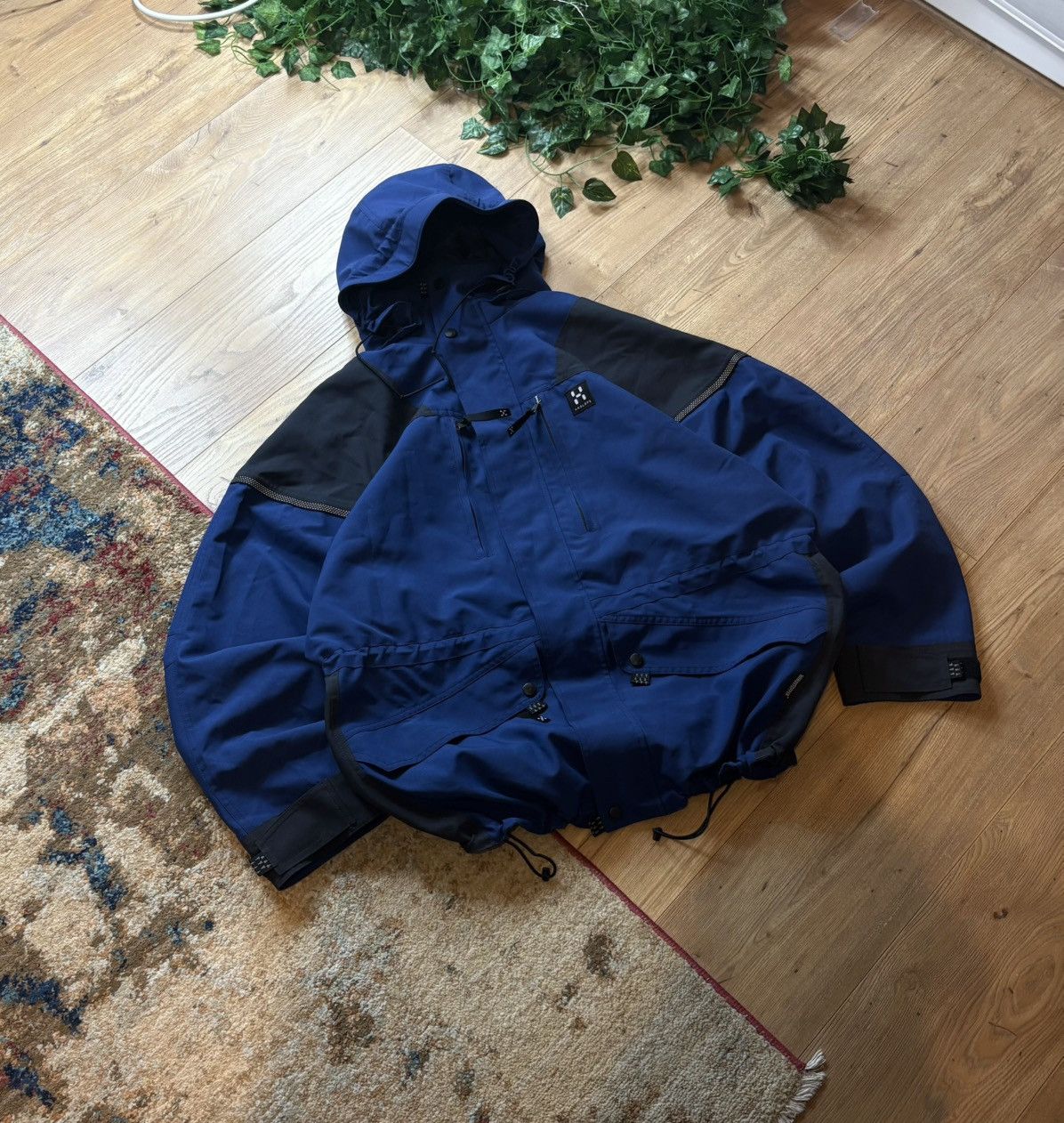 Haglofs 00s Haglofs Vintage Oversized Windstopper Waterproof Jacket Size US L / EU 52-54 / 3 - 1 Thumbnail