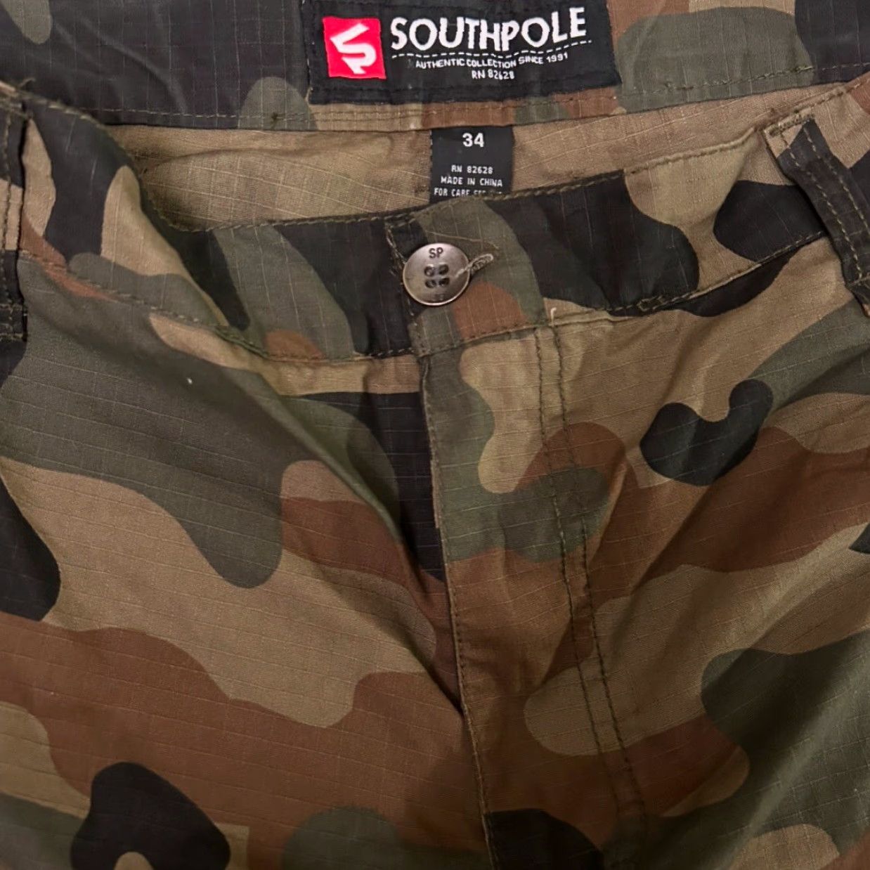 Southpole VINTAGE SouthPole Cargo Shorts Camo Baggy Hip Hop Skater Mens 34 Size US 34 / EU 50 - 3 Thumbnail