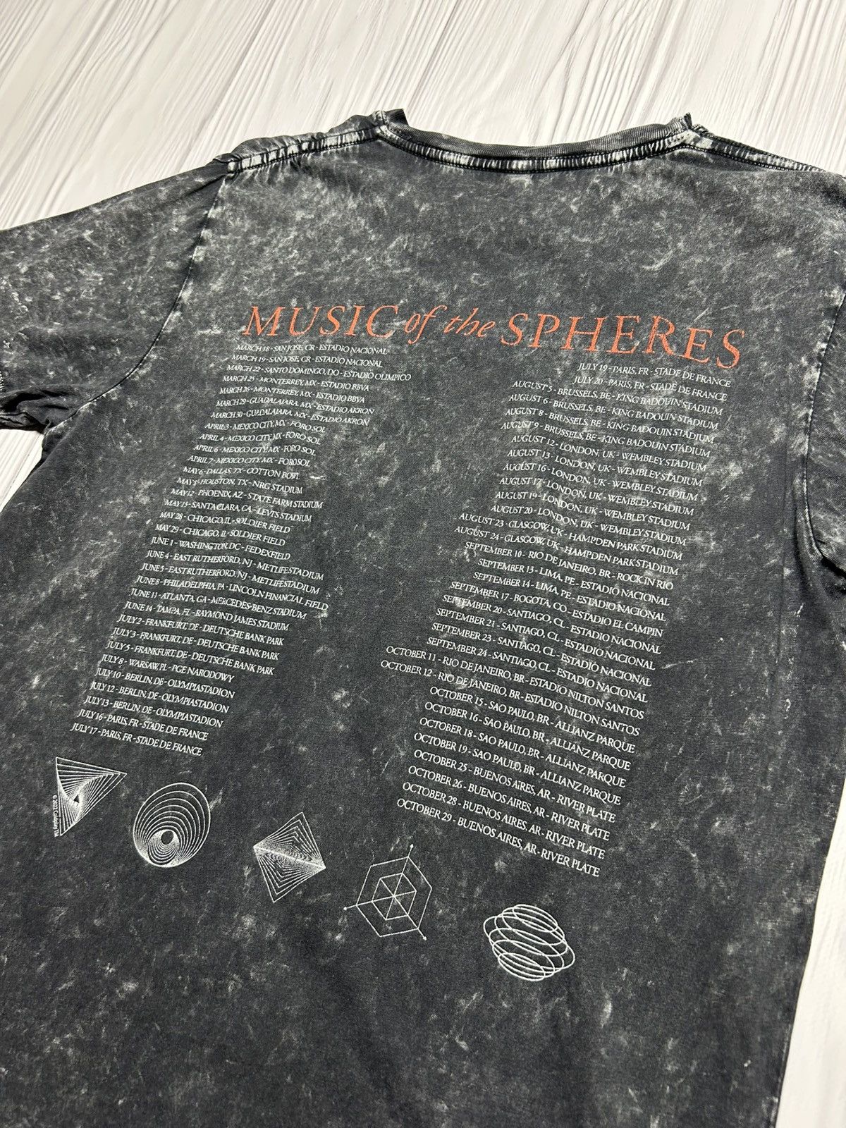 Band Tees Coldplay Alien Radio Music of the Spheres Band T-Shirt Size US M / EU 48-50 / 2 - 10 Thumbnail