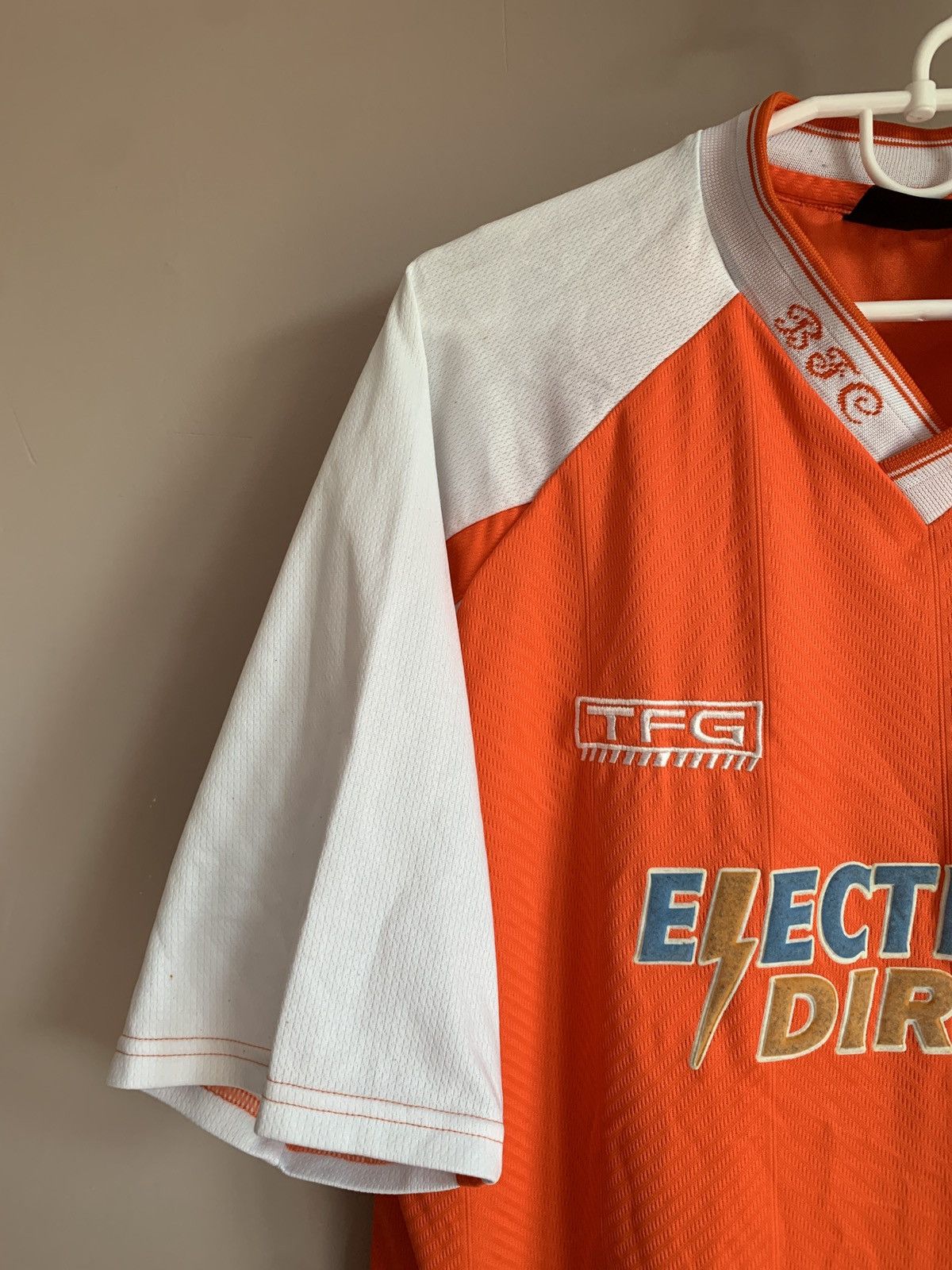 Vintage Blackpool 2001/03 Home Football Vintage Shirt TFG Sports L Size US L / EU 52-54 / 3 - 3 Thumbnail