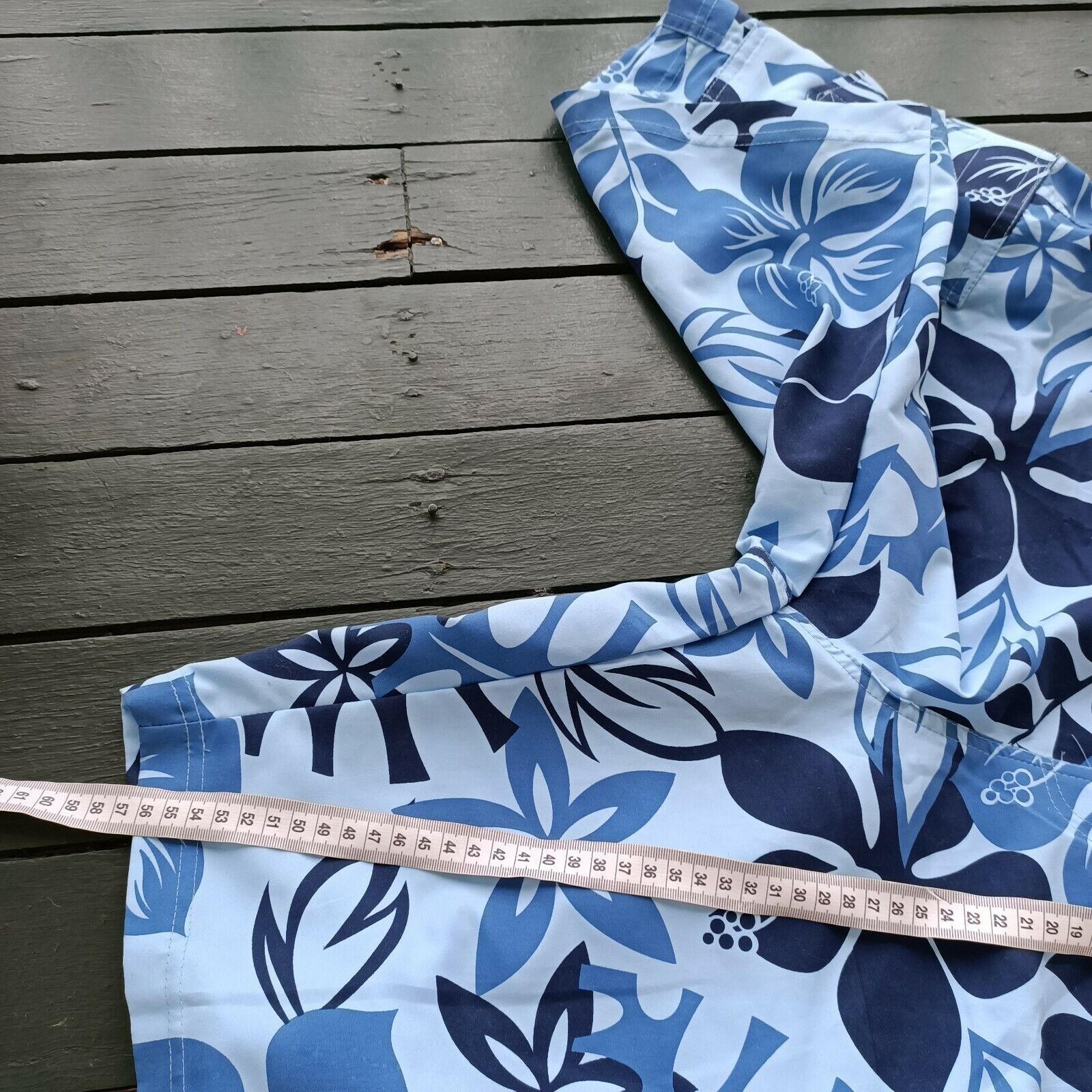 Vintage Vintage Y2K 2000s Board Shorts Mens Blue Floral Size 36 Size US 36 / EU 52 - 10 Thumbnail