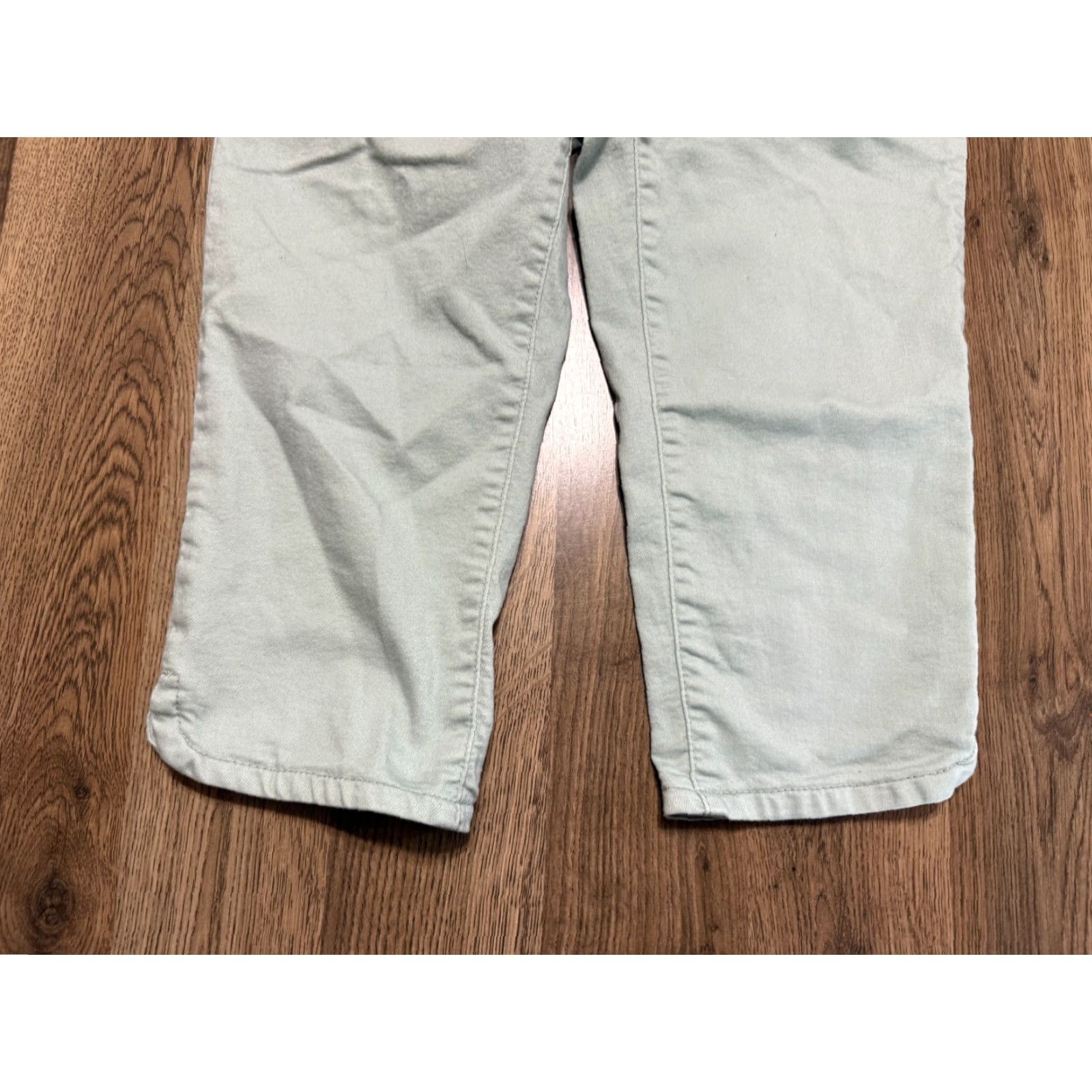 Vintage d. Jeans Women's Size 4 Green Capri Jeans Light Wash Pockets 5-Pocket Design Inseam 16 Regular Denim Cotton Vintage No N/A Size 27" / US 4 / IT 40 - 3 Thumbnail