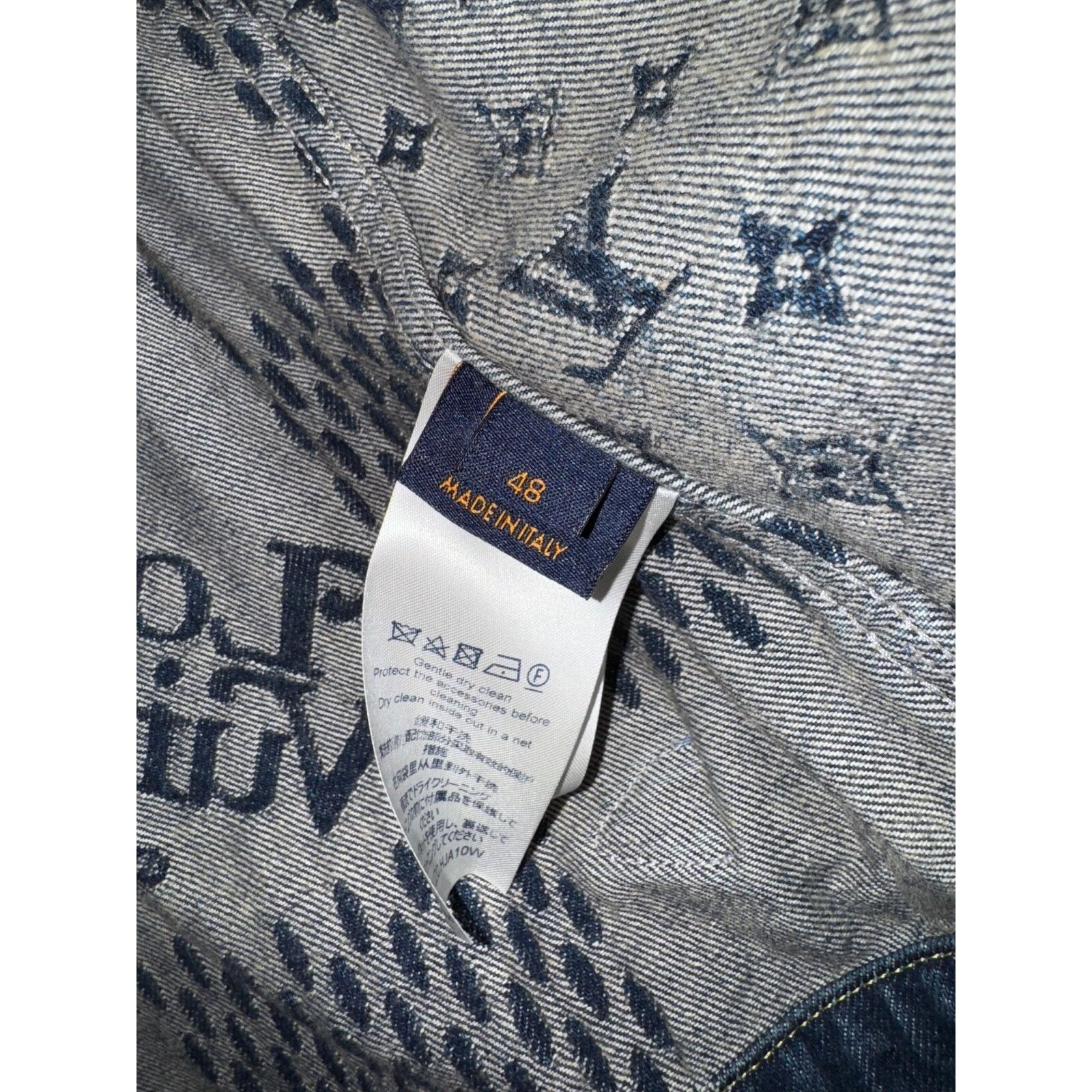 Louis Vuitton Louis Vuitton x Nigo Giant Damier Waves Trucker Jacket 48 Size US M / EU 48-50 / 2 - 20 Thumbnail