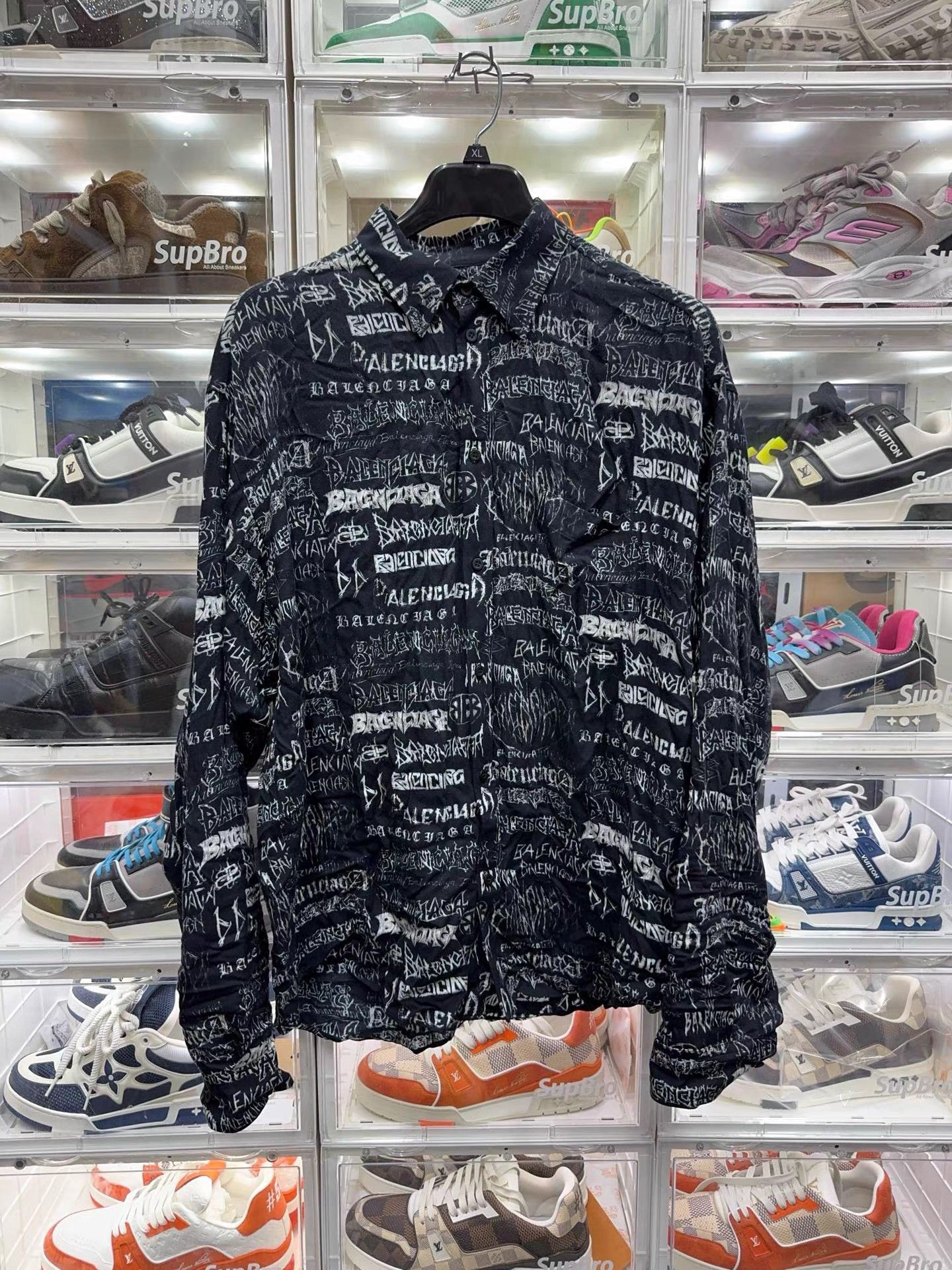 Balenciaga Balenciaga All-Over Graffiti Print Shirt Jacket K2 Size XS / US 0-2 / IT 36-38 - 1 Thumbnail