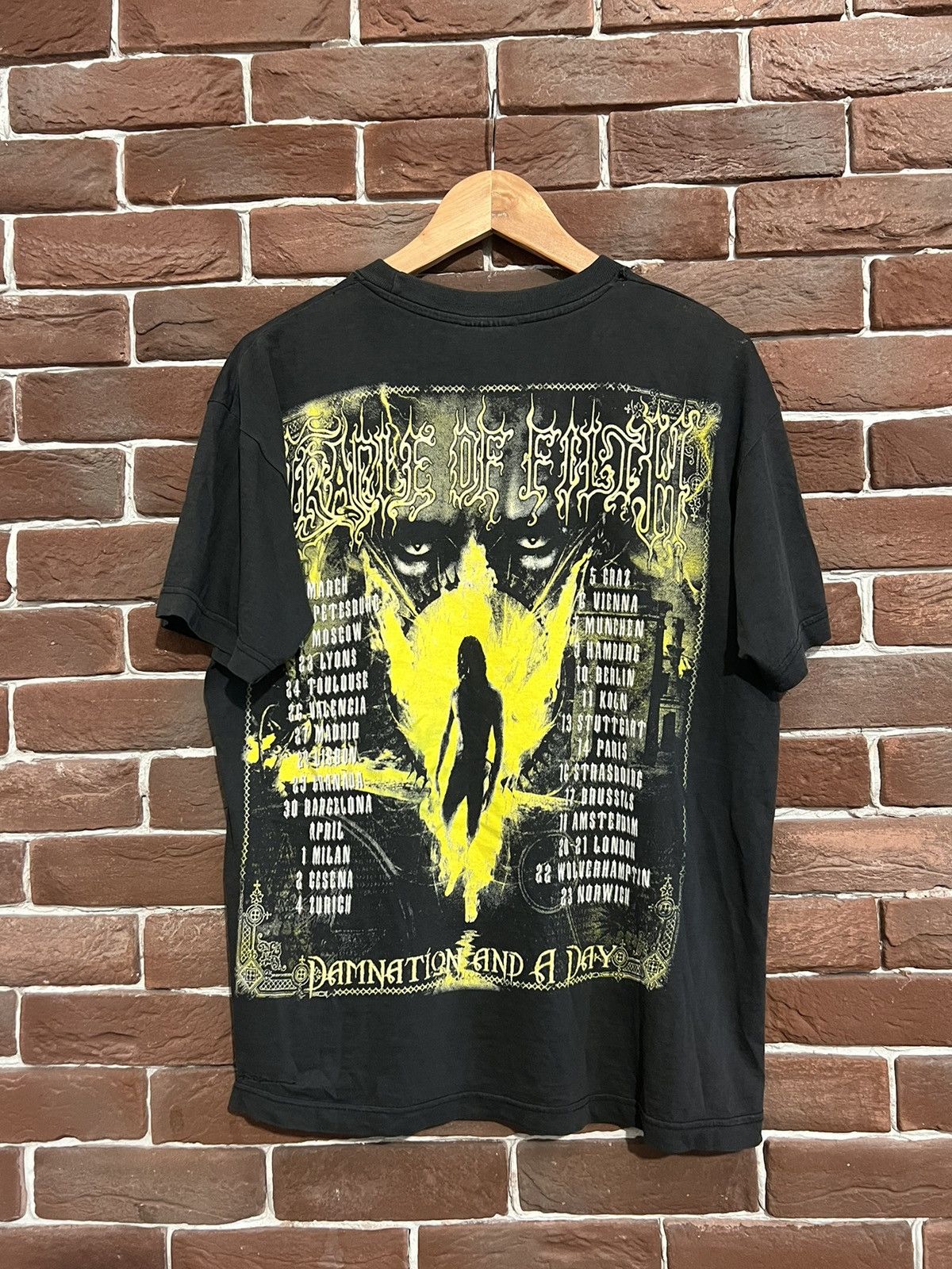 Band Tees 00s VINTAGE CRADLE OF FILTH DAMNATION AND A DAY BAND T-shirt Size US L / EU 52-54 / 3 - 2 Thumbnail