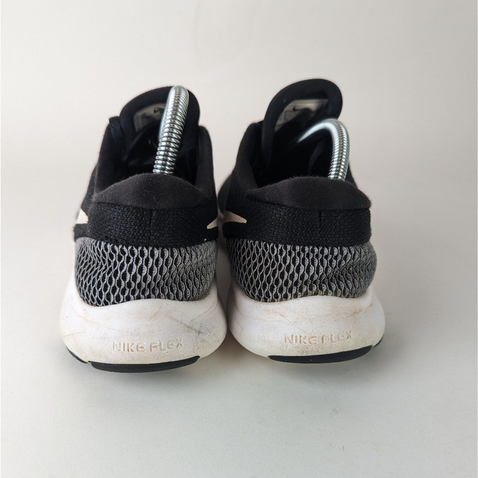 Nike Nike Flex Experience RN 7 Size US 11 / EU 44 - 2 Thumbnail