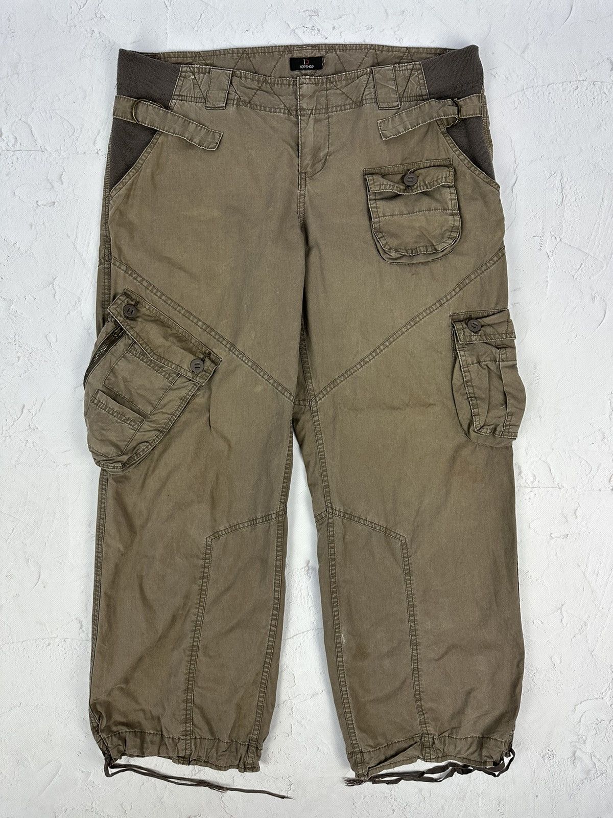 image of Avant Garde x Vintage Y2K Vintage Cargo Pants in Brown, Women's (Size 36)