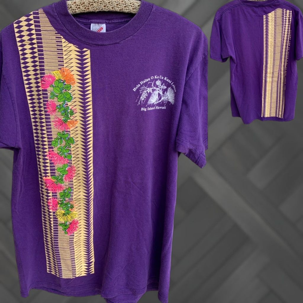 Jerzees VINTAGE Jerzees T-Shirt Men L Purple Hawaiian Graphic Print 1995 Johnny Lum Ho Hula Halau O Ka Ua Kani Lehua Hawaii Shirt Size US L / EU 52-54 / 3 - 1 Thumbnail
