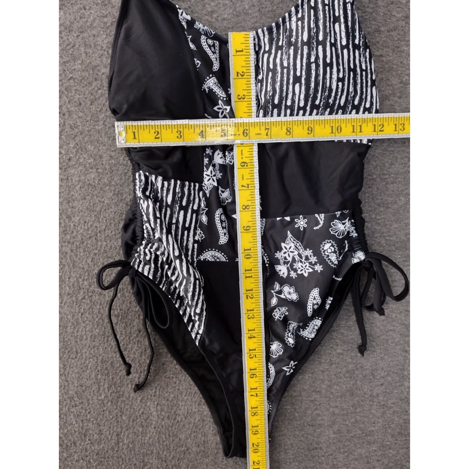 Vintage Women's Black and White Graphic Padded One Piece Swimsuit L - Nike? Size ONE SIZE - 5 Thumbnail