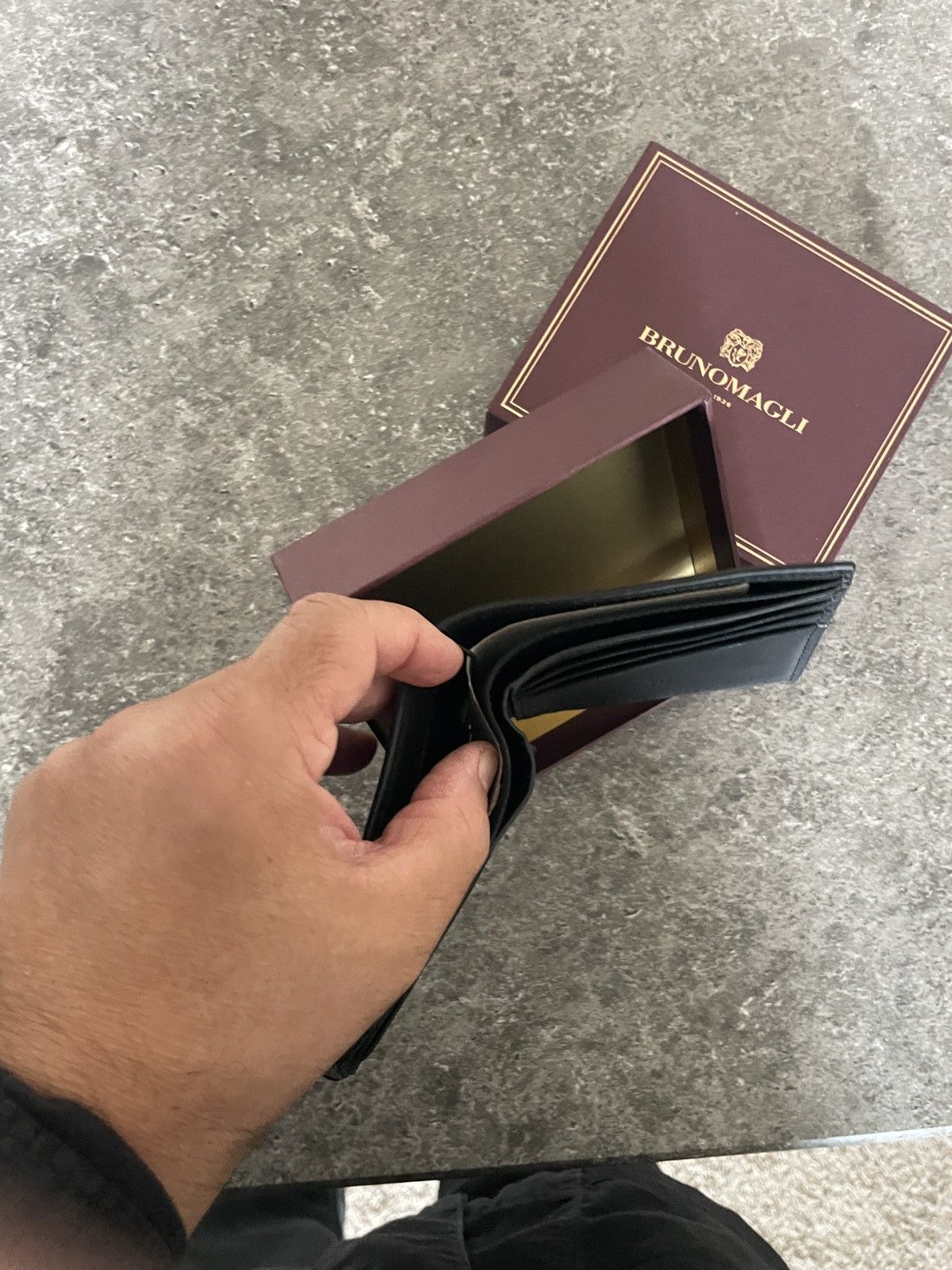 Bruno Magli Textured Leather Bi Fold wallet 195.00 Size ONE SIZE - 9 Thumbnail