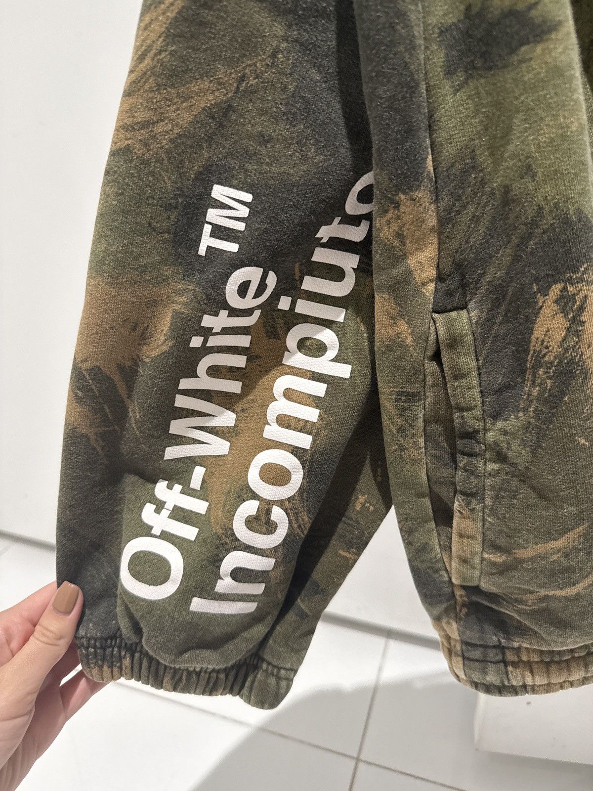 Off-White Camo Off White Sweatpants Size US 28 / EU 44 - 4 Thumbnail