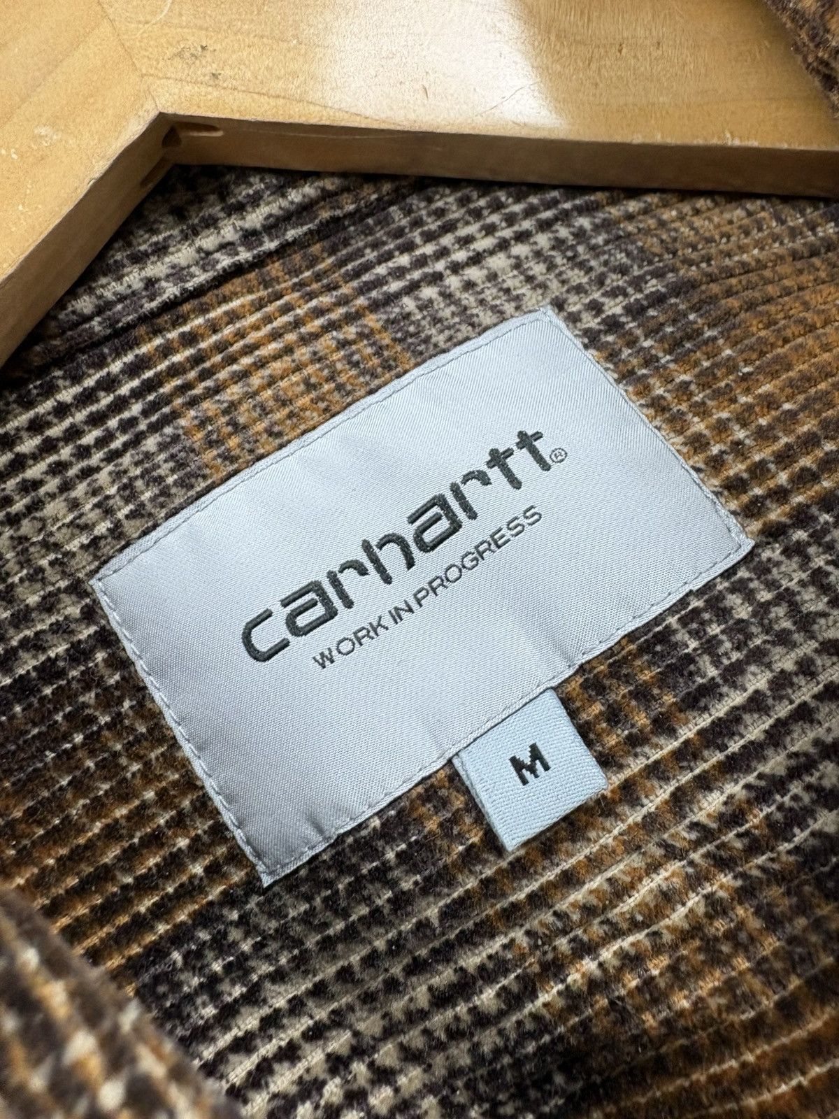 Carhartt CARHARTT Hype Shirt Button Up Mini Logo Velvet Streetwear Size US M / EU 48-50 / 2 - 6 Thumbnail