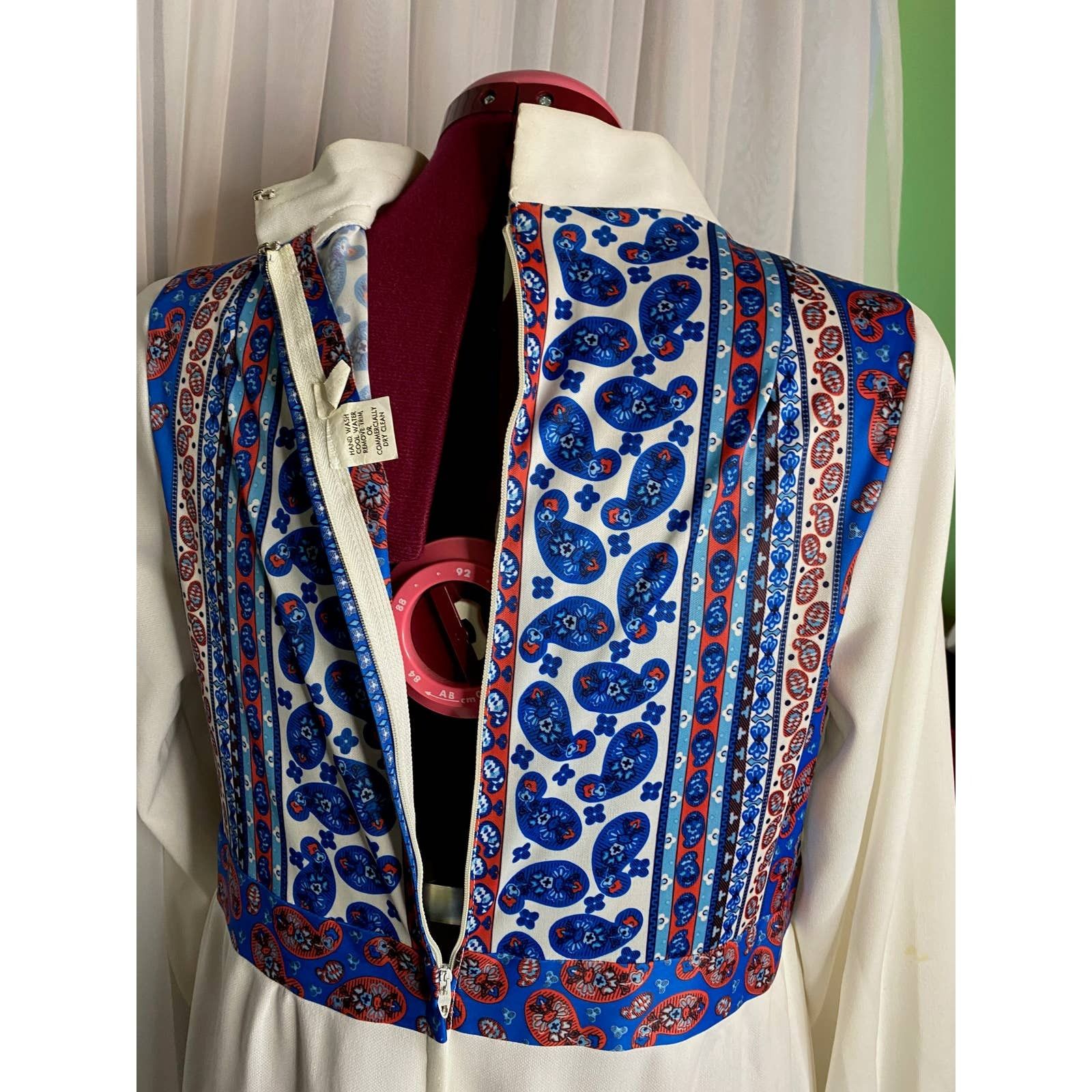 Vintage maxi dress with patterned yoke boho with coat white blue red Size XXL / US 16-18 / IT 52-54 - 15 Thumbnail