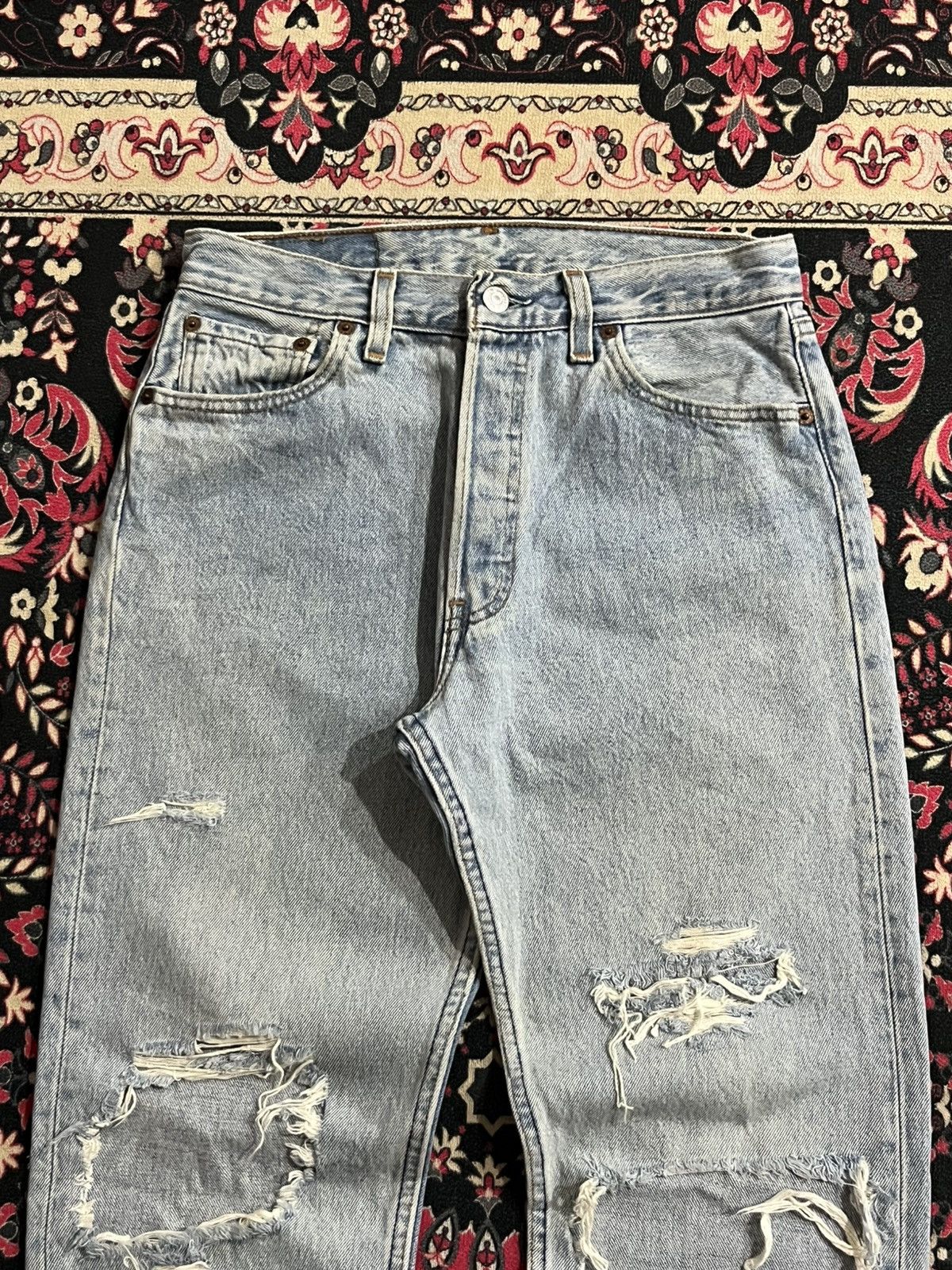 Levi's Vintage Y2K Levi’s 501 Light Blue Washed Distressed Jeans Size 30" / US 8 / IT 44 - 4 Thumbnail