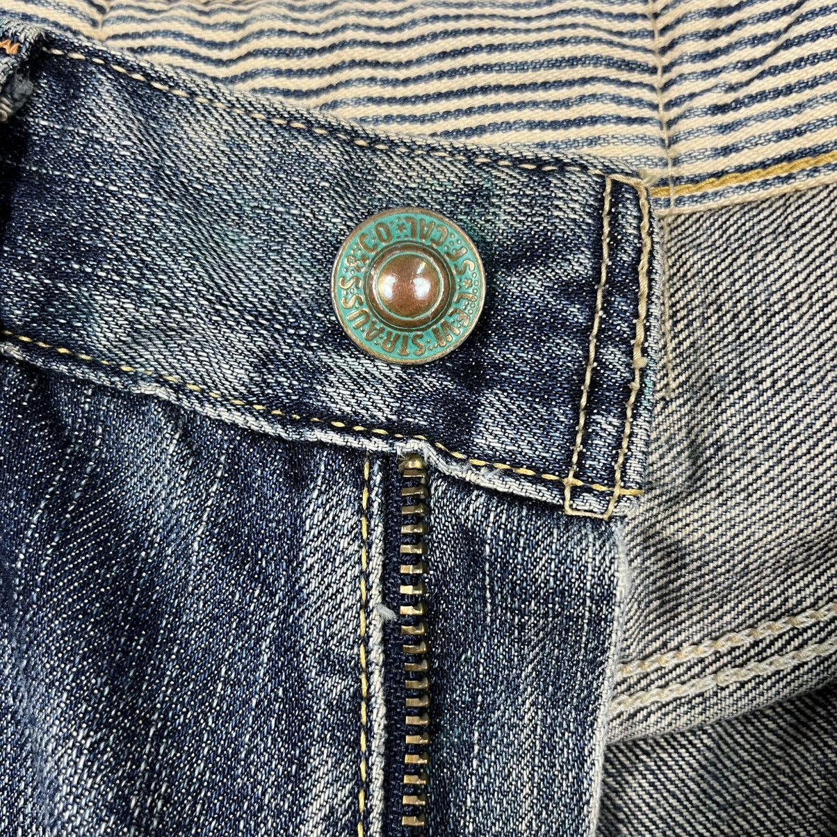Levi's Vintage Levis Buckle Belt Distressed Denim Jeans Size US 30 / EU 46 - 17 Thumbnail