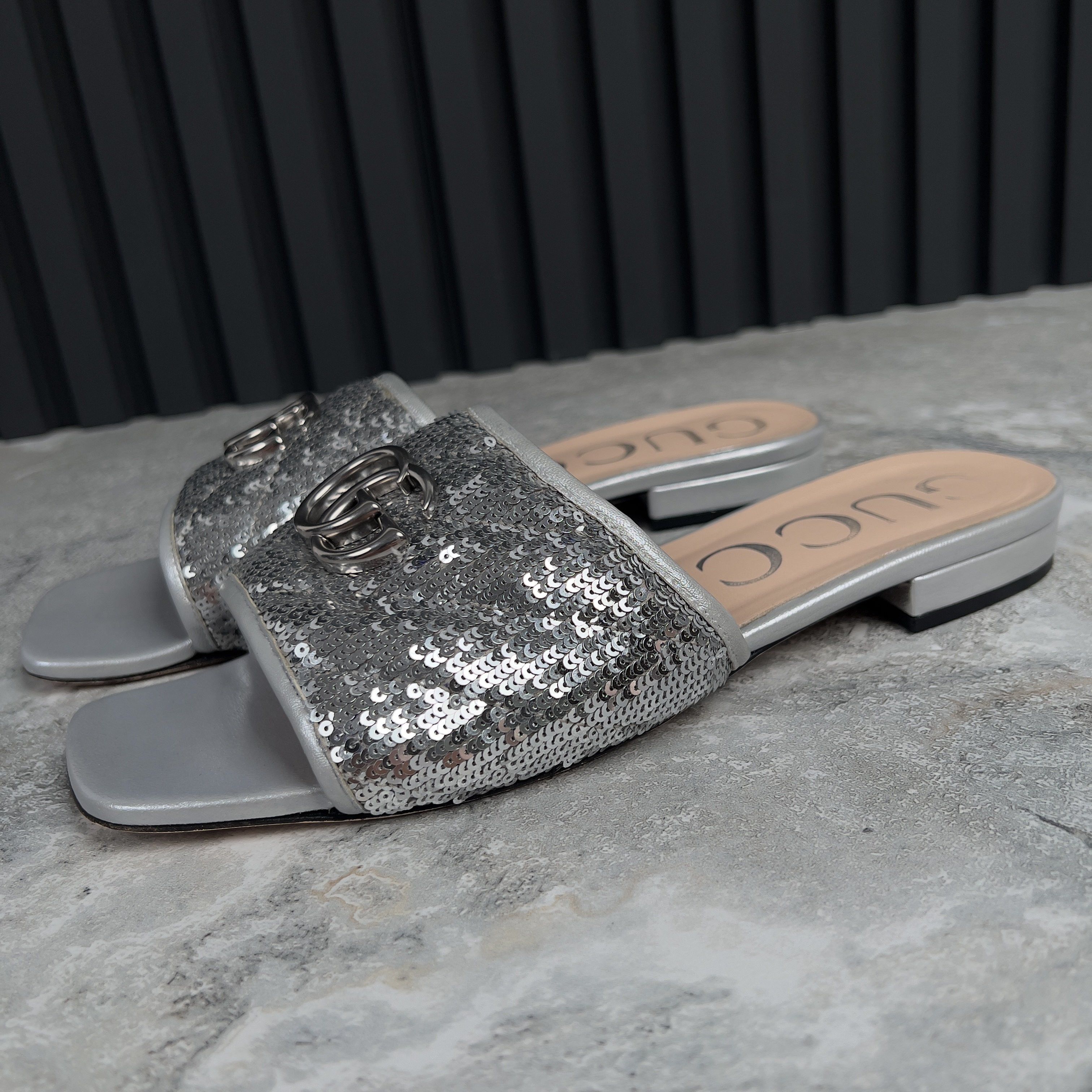 Gucci Marmont GG Slide Sandals Mule Silver Leather Sequin Size US 9 / IT 39 - 2 Thumbnail