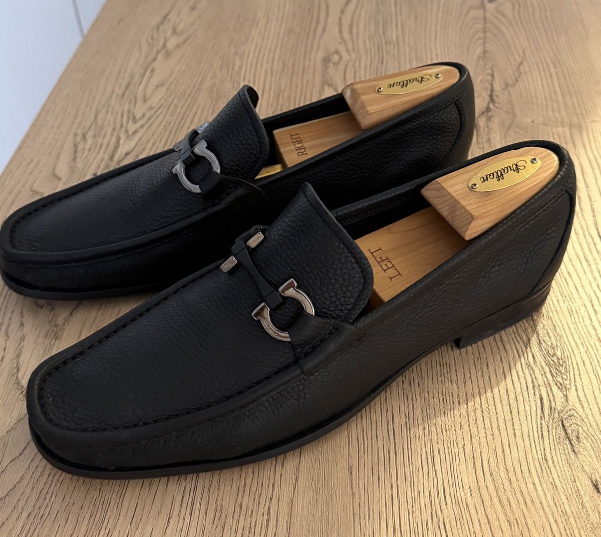 Salvatore Ferragamo Ferragamo Gancini Moccasin – Size 11 + Dust Bag Size US 11 / EU 44 - 3 Thumbnail