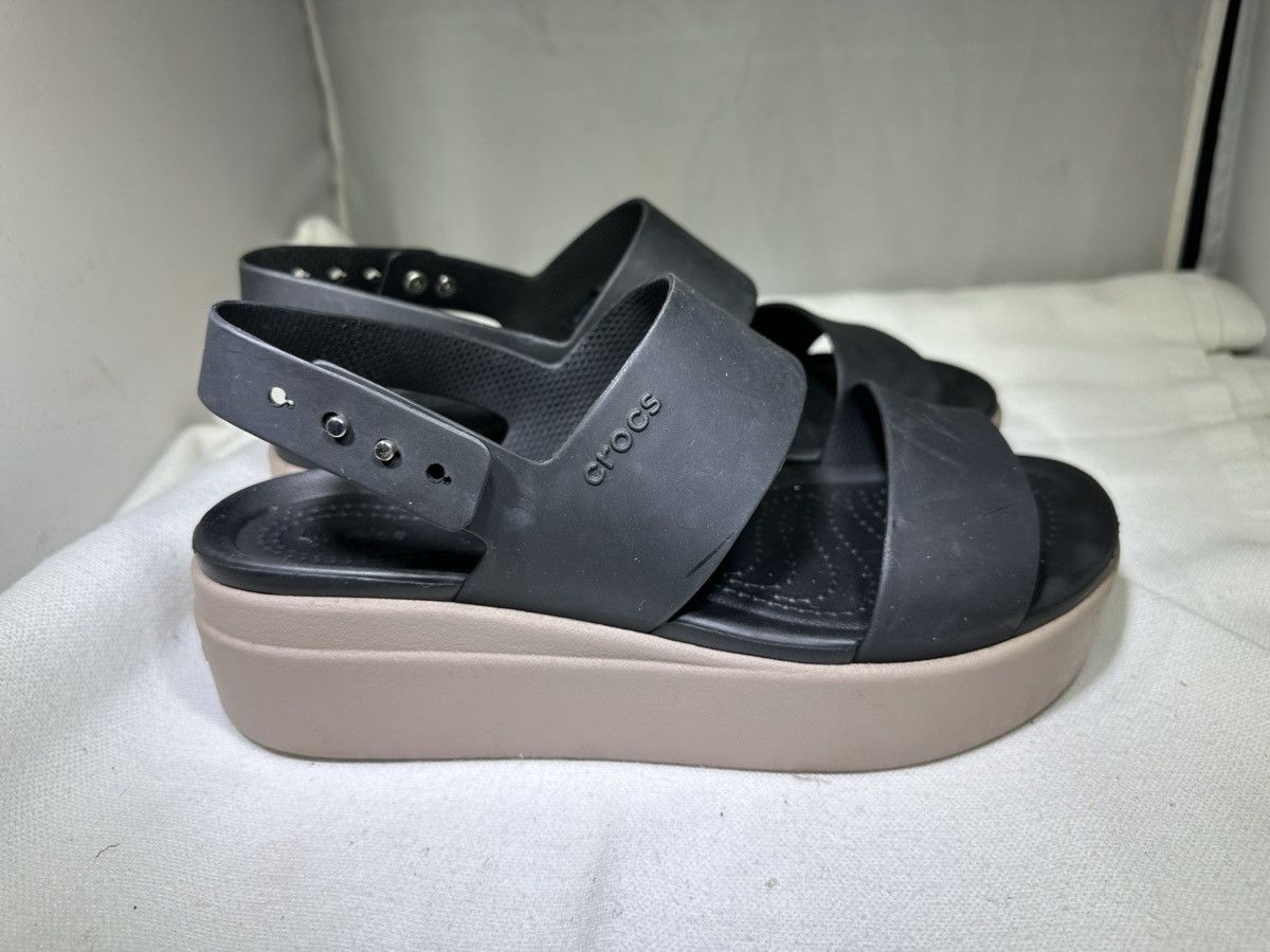 Crocs Crocs Brooklyn Low Wedge Sandals Black Comfort Women's 7 Size US 7 / IT 37 - 3 Thumbnail