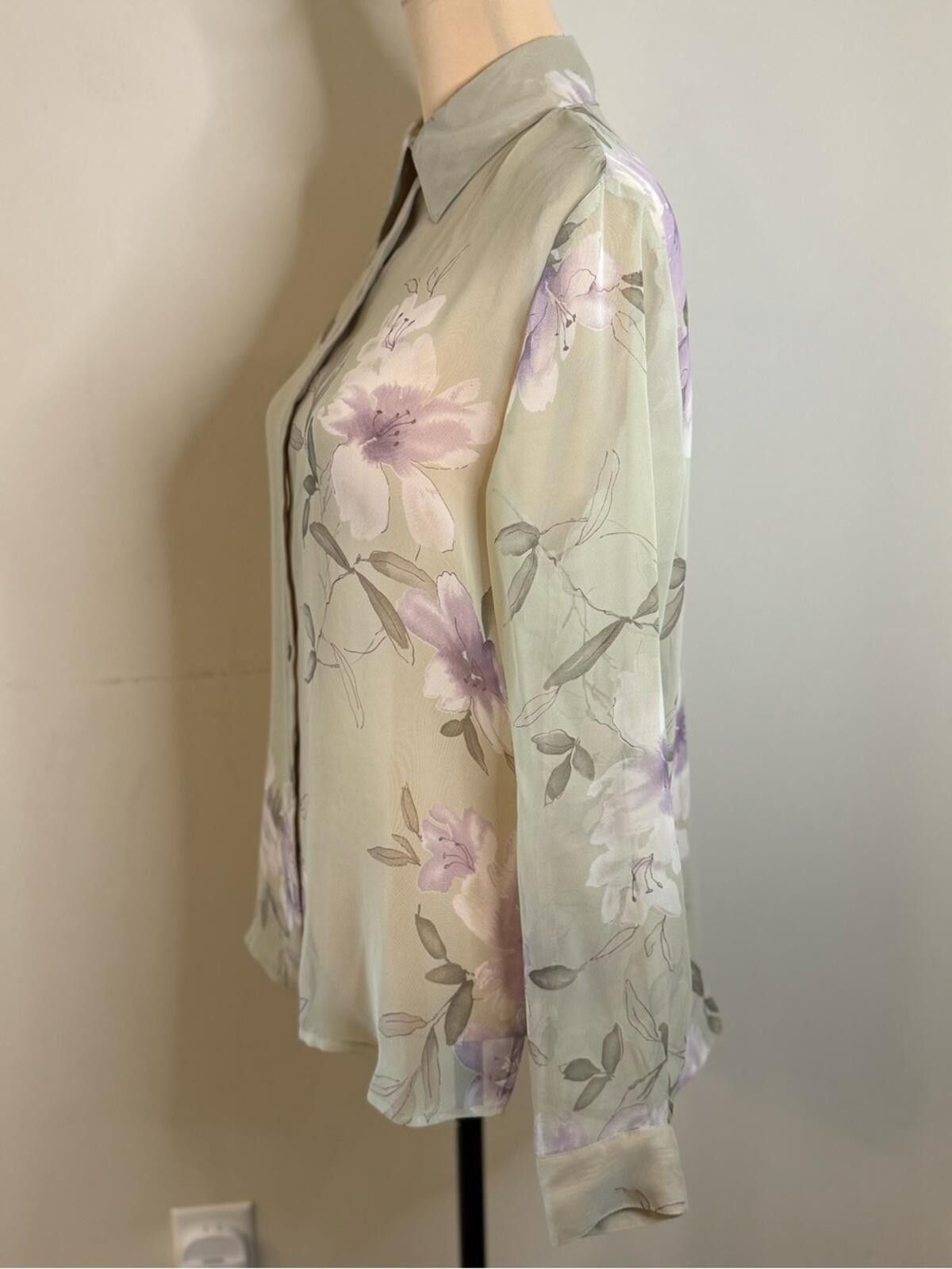 Industry of All Nations Notations sheer floral button blouse green purple white SM Size S / US 4 / IT 40 - 3 Thumbnail