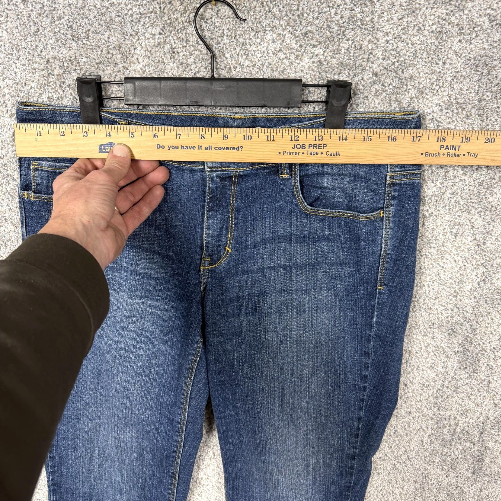White House Black Market White House Black Market Jeans Womens 10 Slim Crop Mid Rise Denim Blue 34 Inseam 25.5 Inseam 25.5 Cropped Pockets Stretch Studded Button 5-Pocket Size 32" / US 10 / IT 46 - 2 Thumbnail