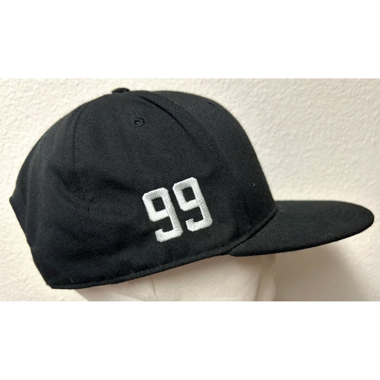 Adidas VINTAGE Wayne Gretzky 99 Adidas Snapback Hat Embroidered Hockey NHL Mens One Size Black Snapback Sports Classic Hockey Boys Girls Size ONE SIZE - 3 Thumbnail