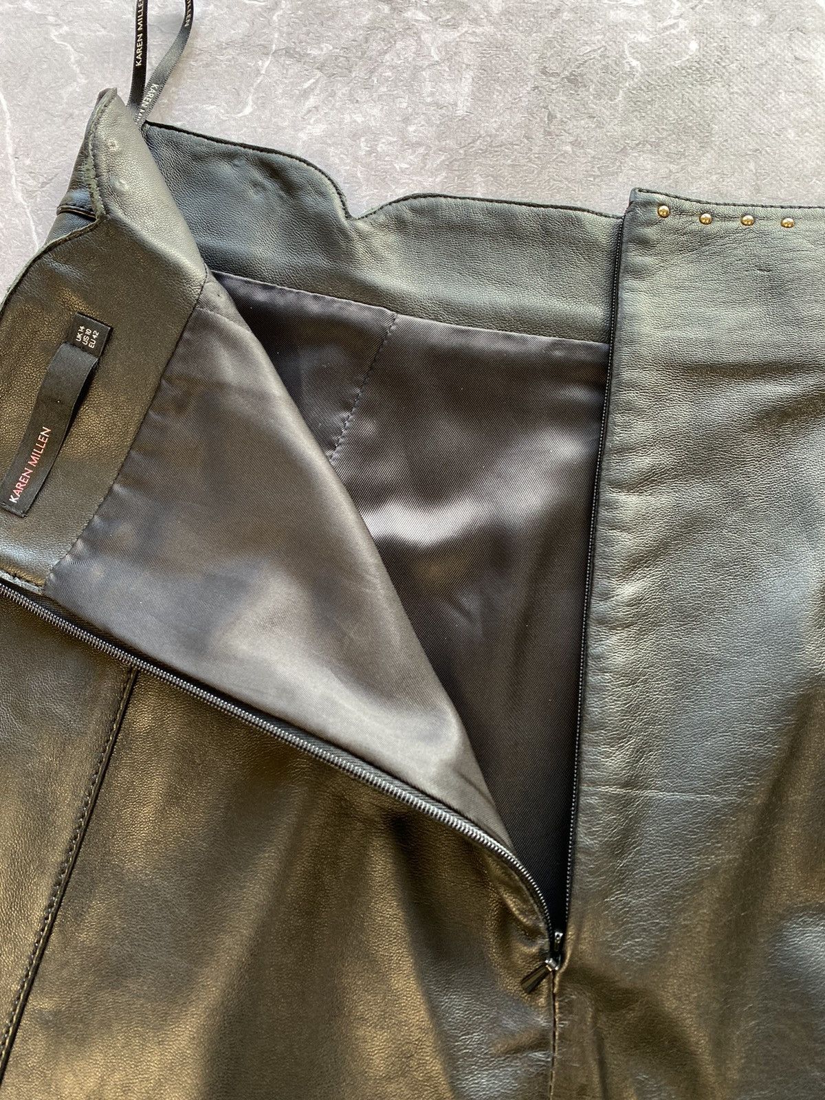 Karen Millen × Leather Karen Millen Fine Leather Stupped Waistband A-Line Skirt Size 32" / US 10 / IT 46 - 14 Thumbnail