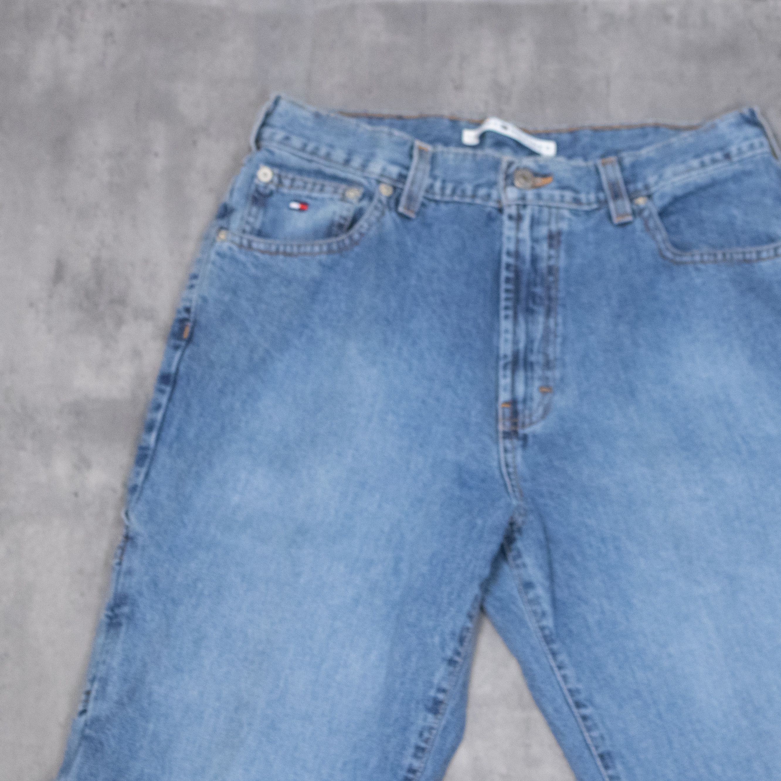 Tommy Hilfiger Vintage 90's Tommy Hilfiger Baggy Relax Wide Denim Pant's Size US 28 / EU 44 - 8 Thumbnail