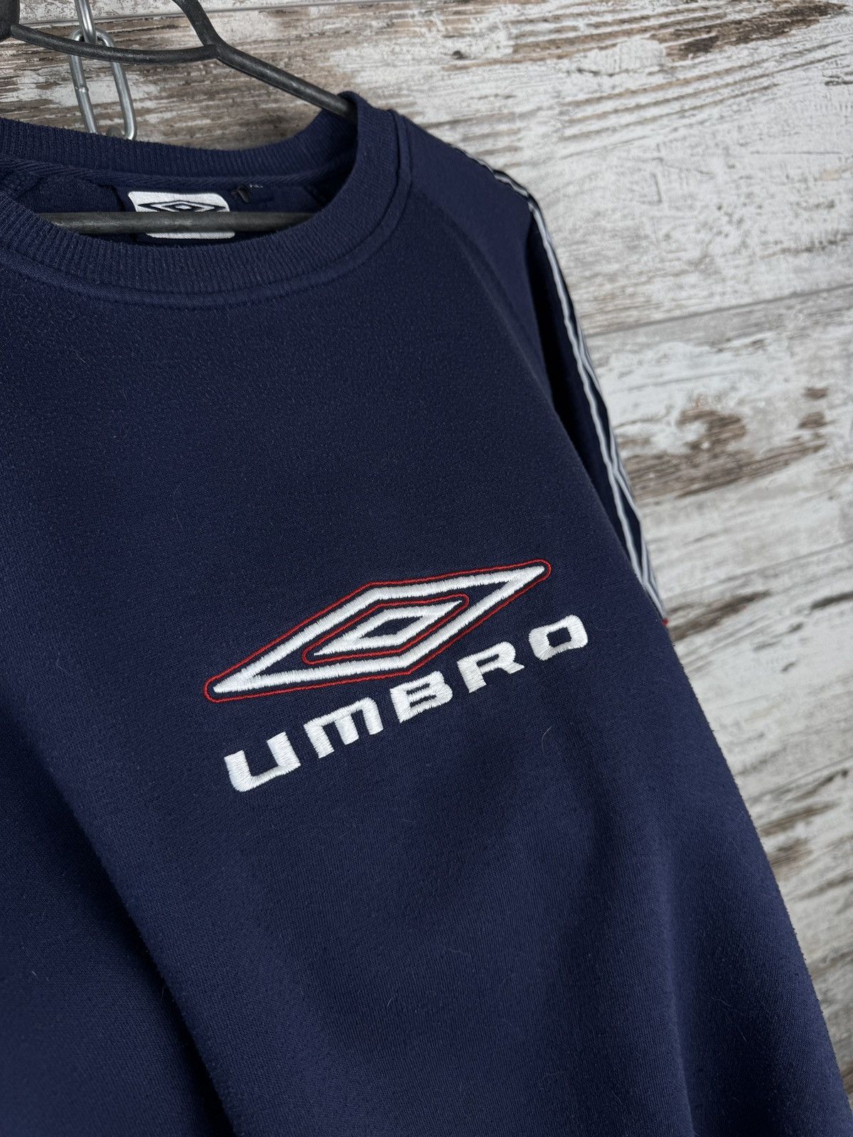 Umbro × Vintage Mens Vintage Umbro Sweatshirt big logo center jacket tee Size US XL / EU 56 / 4 - 6 Thumbnail