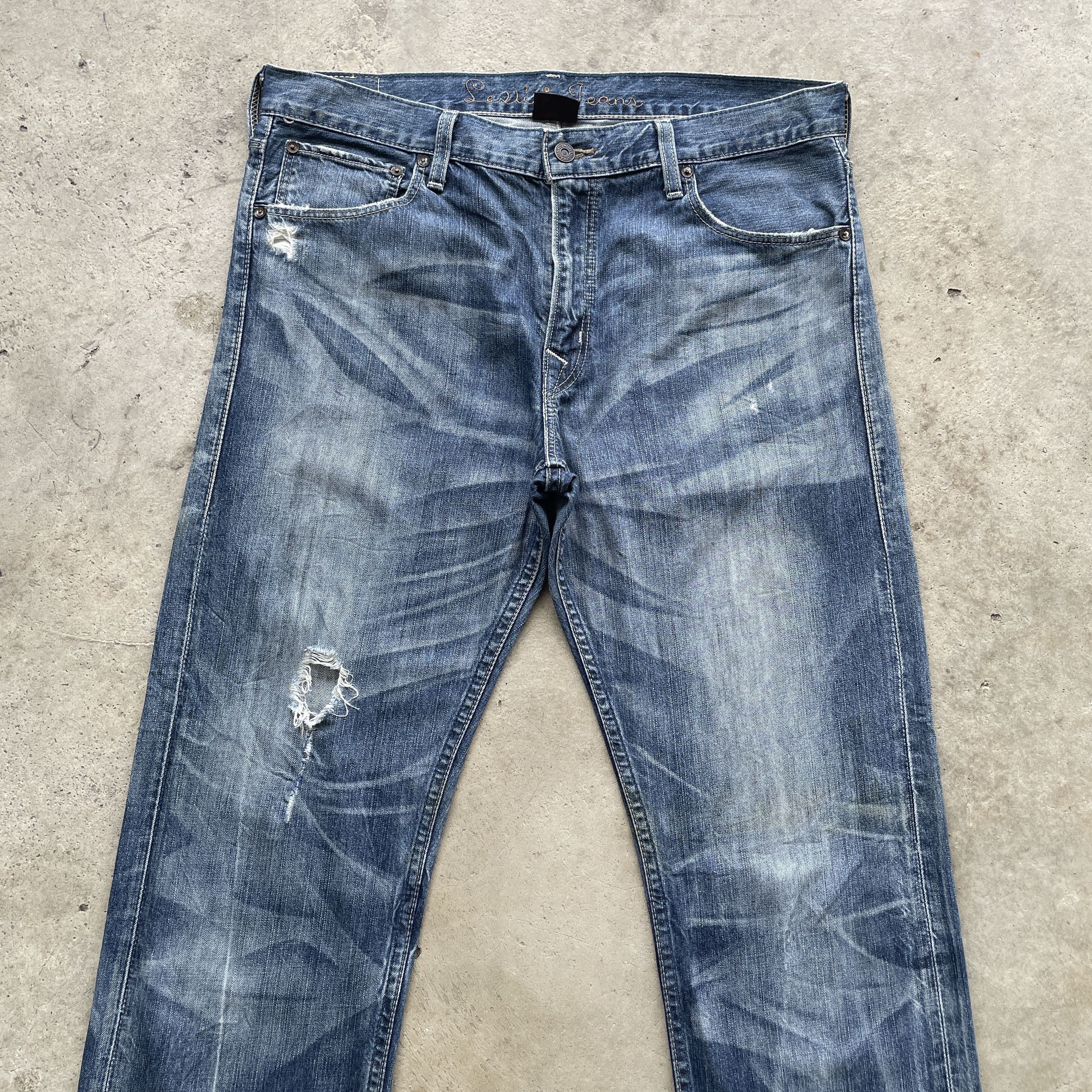 Levi's Vintage Levi’s 202 Jeans Faded Buckle Distressed Denim Pants Size US 36 / EU 52 - 4 Thumbnail