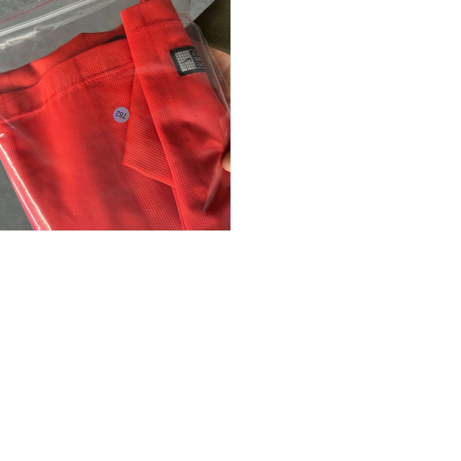 Nike Nike SV Wehen Wiesbaden 2015-2016 Training Football Jersey Mens M Red Short Sleeve Shirt Size US M / EU 48-50 / 2 - 10 Thumbnail