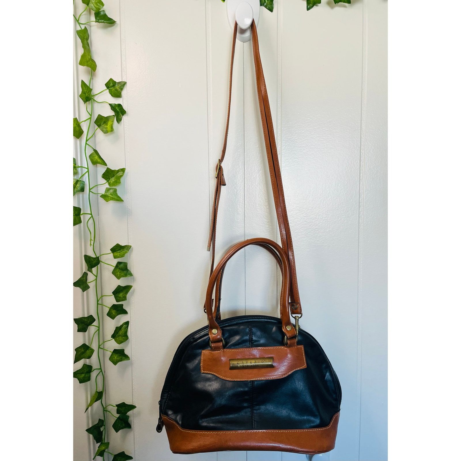 Other Vintage Carpezio Genuine Leather Black & Brown Y2K Purse Size ONE SIZE - 7 Thumbnail