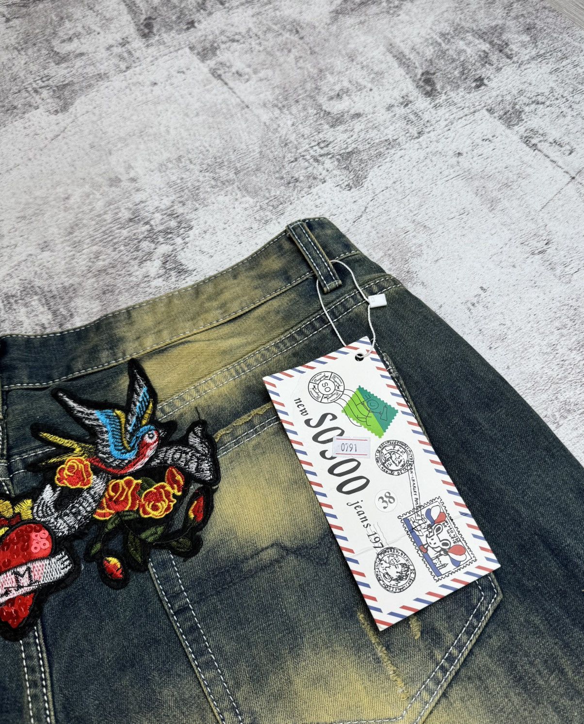 Japanese Brand Rose Embroidered Faded Skate Relaxed Jeans Pants Trousers Size US 38 / EU 54 - 18 Thumbnail